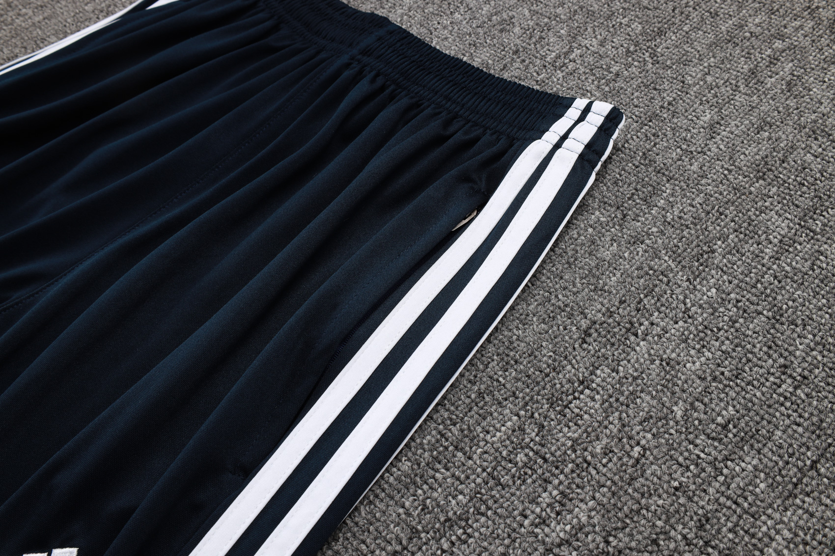 Real Madrid Training Kit (Sweatshirt+Pants) Cyan 2025/26