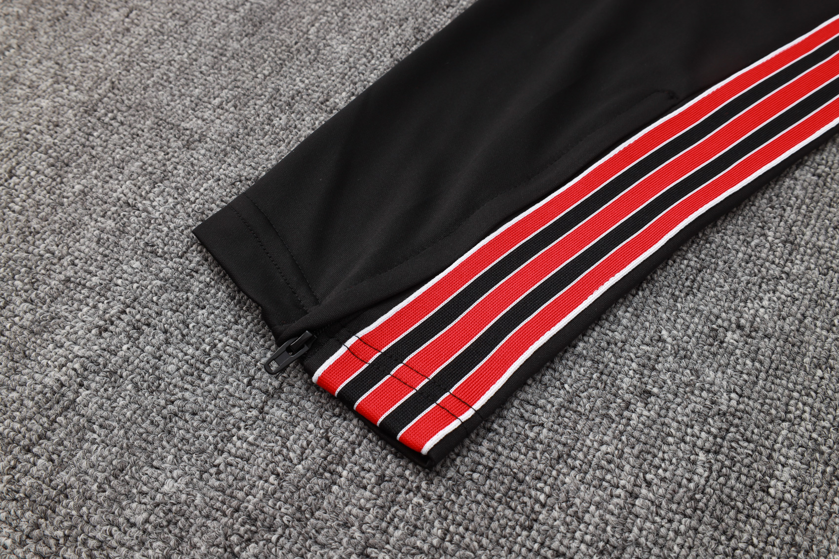 Manchester United Training Kit (Sweatshirt+Pants) Black 2025/26