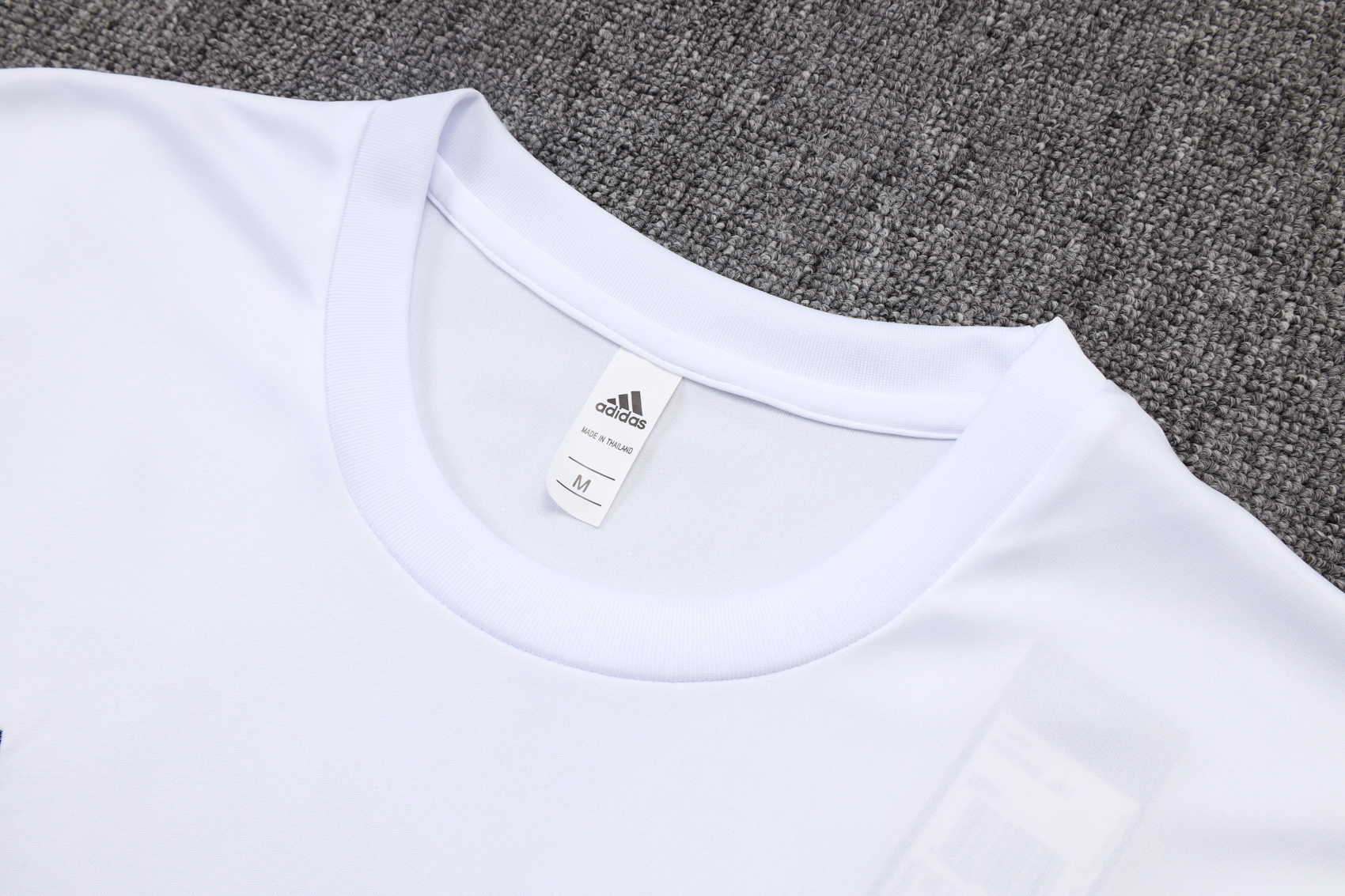 Manchester United Sleeveless Training Kit White 2025/26