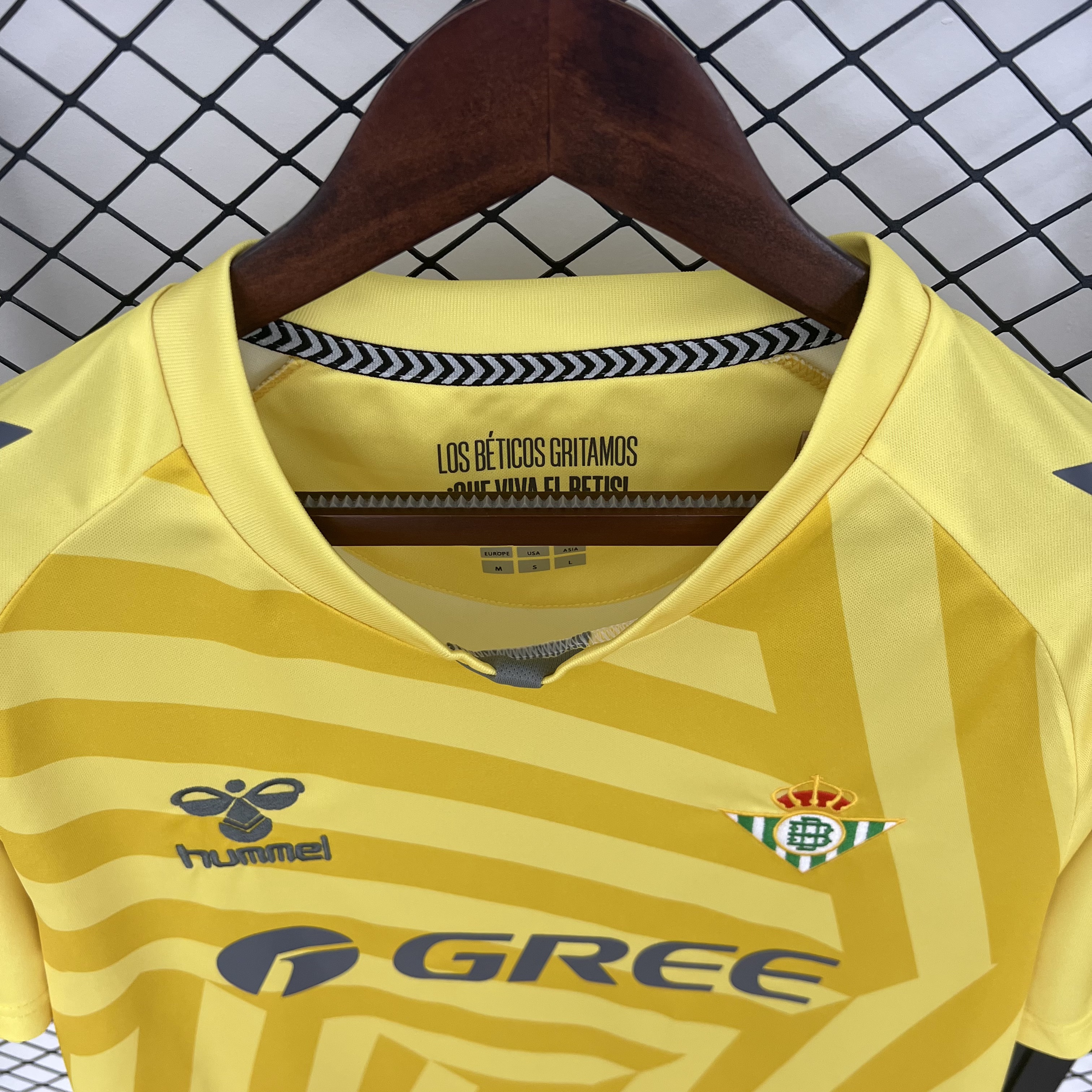 Real Betis Yellow Goalkeeper Custom Soccer Jersey 2025/26