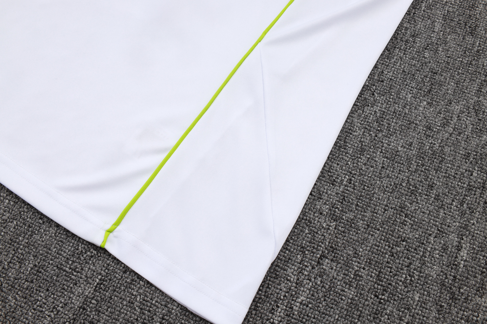 Real Madrid Sleeveless Training Kit White 2025/26