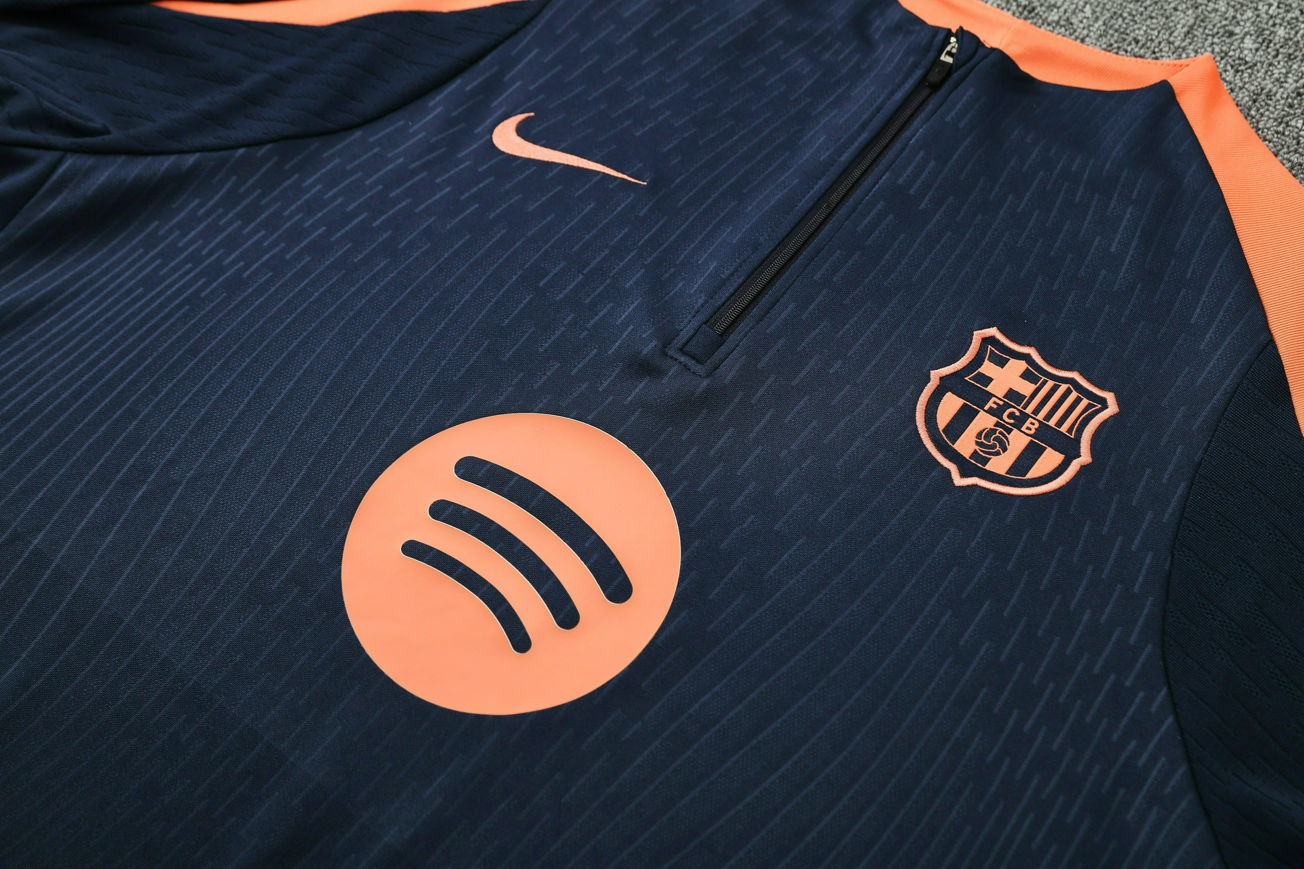 Barcelona Authentic Training Kit (Sweatshirt+Pants) 2025/26 - Player Version