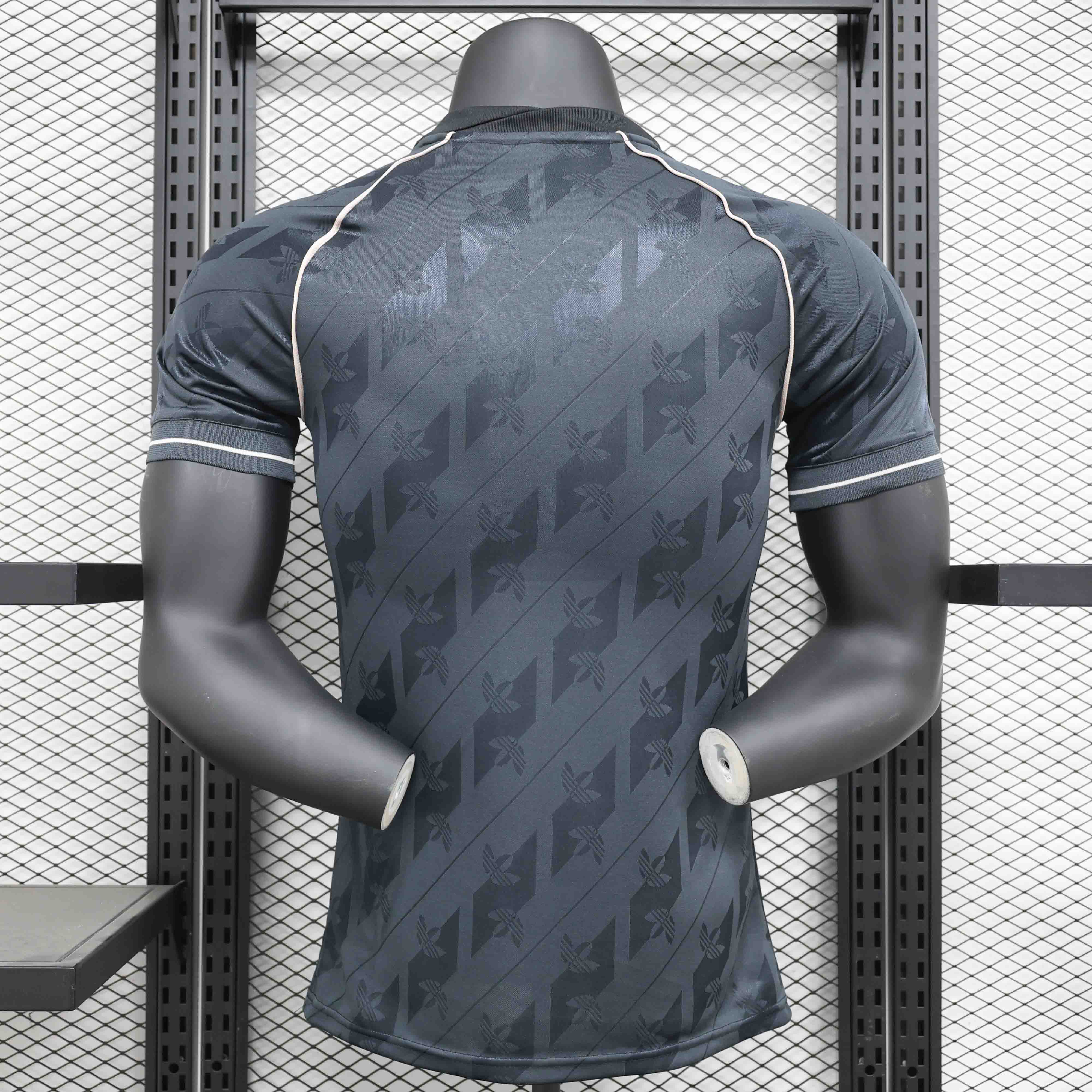 Real Madrid Authentic Soccer Jersey Retro Style Special Edition Shirt 2024/25