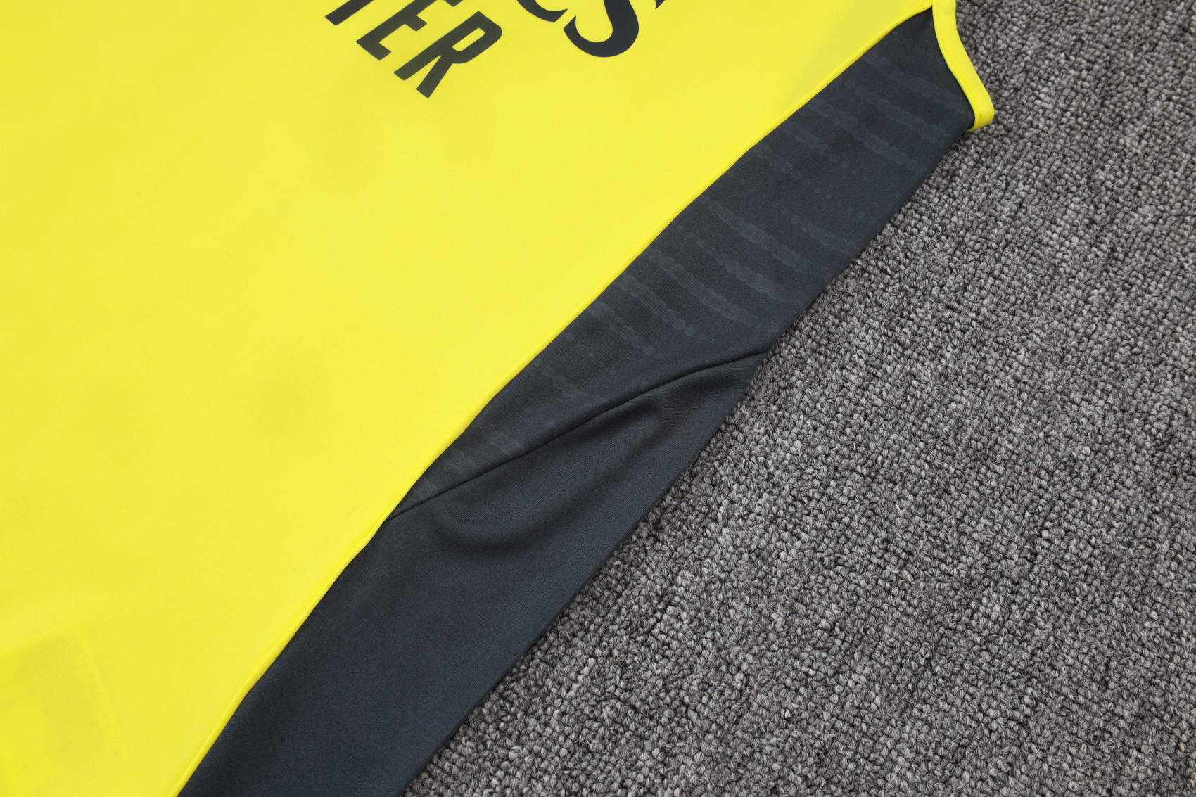 Real Madrid Sleeveless Training Kit Yellow 2025/26