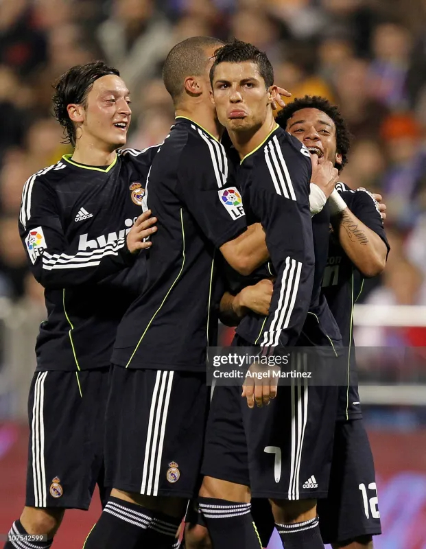 Real Madrid Authentic Retro Jersey Away Long Sleeve Soccer Shirt 2010/11