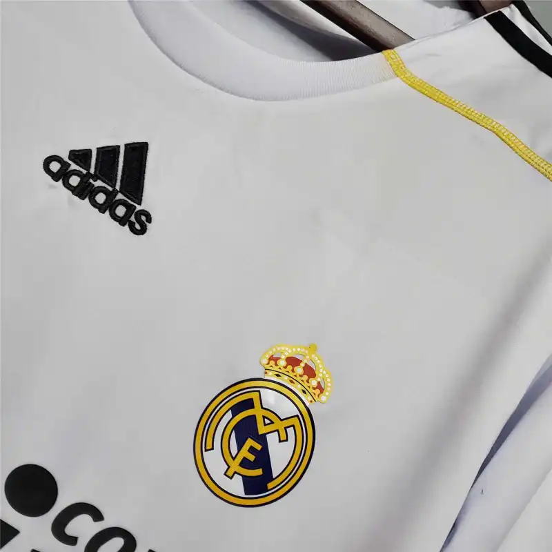 Ronaldo #9 Real Madrid Retro Jersey Home Soccer Shirt 2009/10