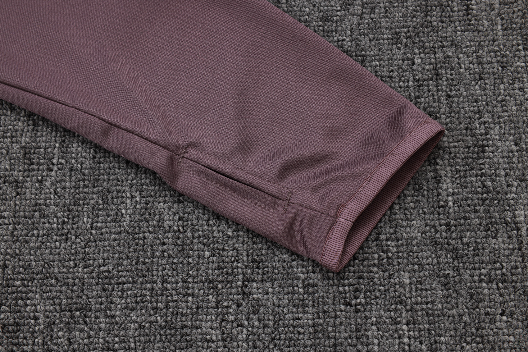 Manchester United Training Kit (Sweatshirt+Pants) Grayish Purple 2025/26