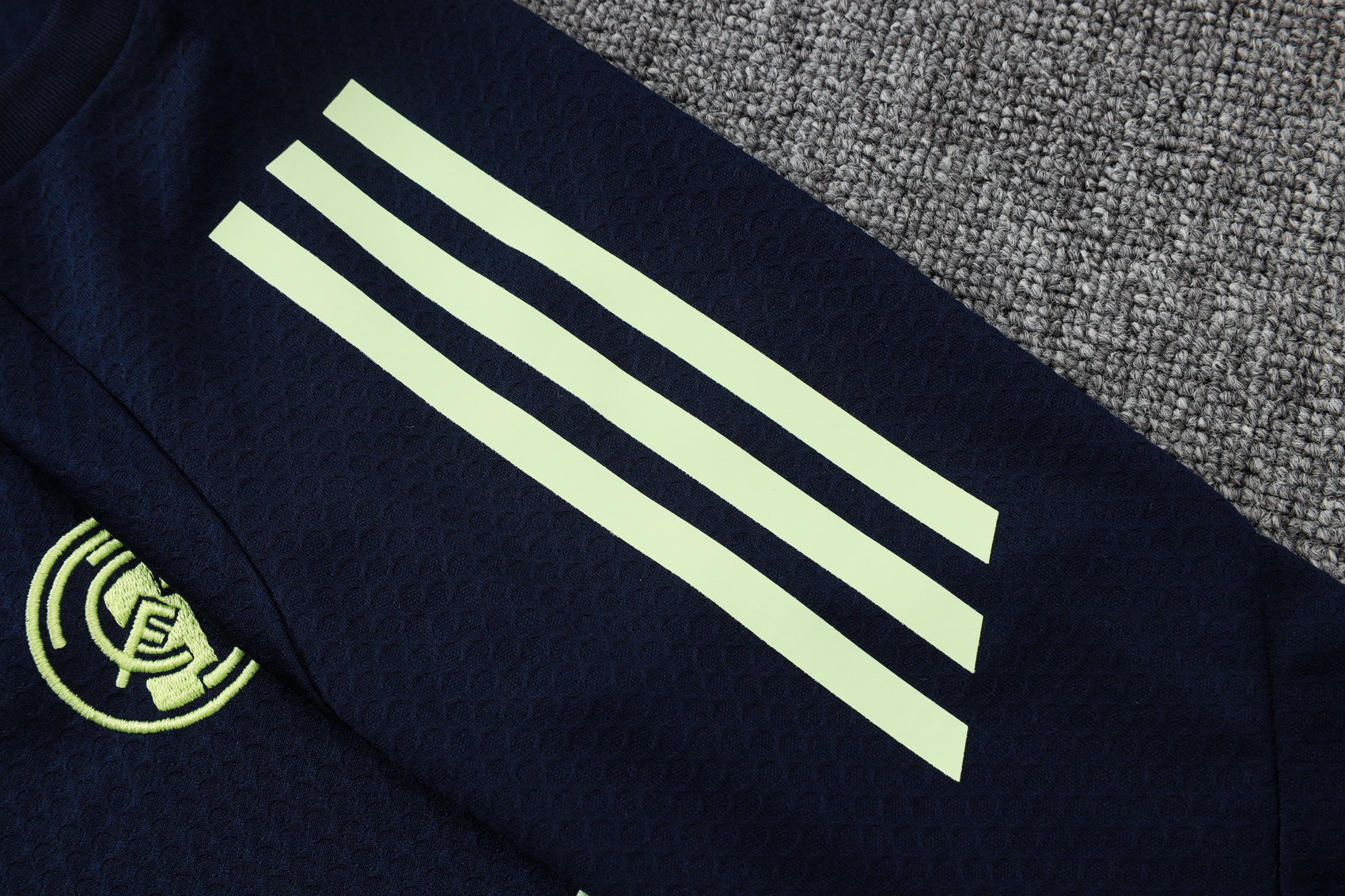 Real Madrid Training Jersey Kit Cyan 2025/26