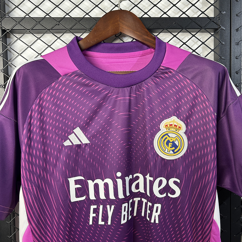 Real Madrid Football Jersey Goalkeeper Custom Shirt 2025/26