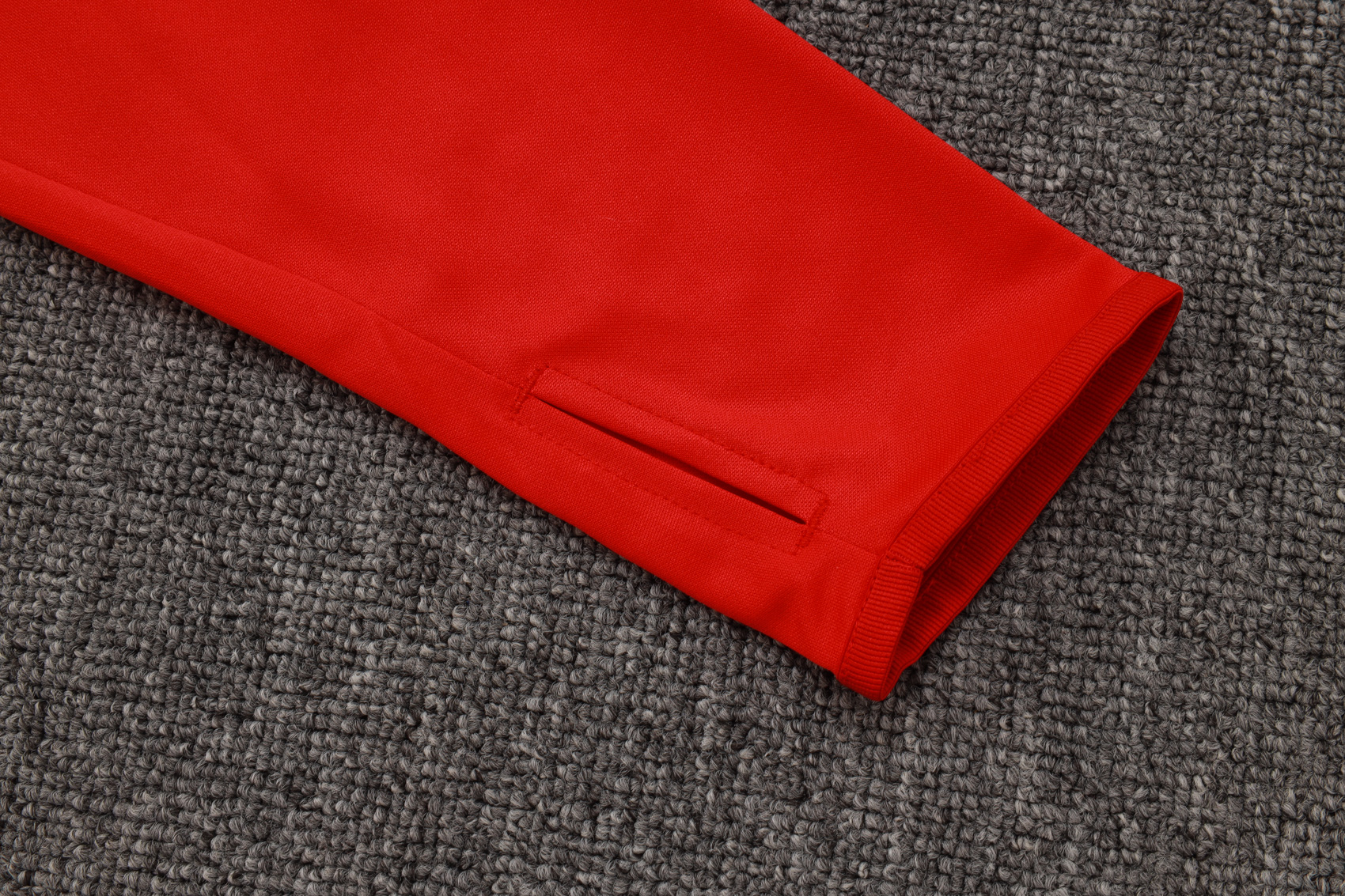 Liverpool Training Kit (Sweatshirt+Pants) Red 2025/26