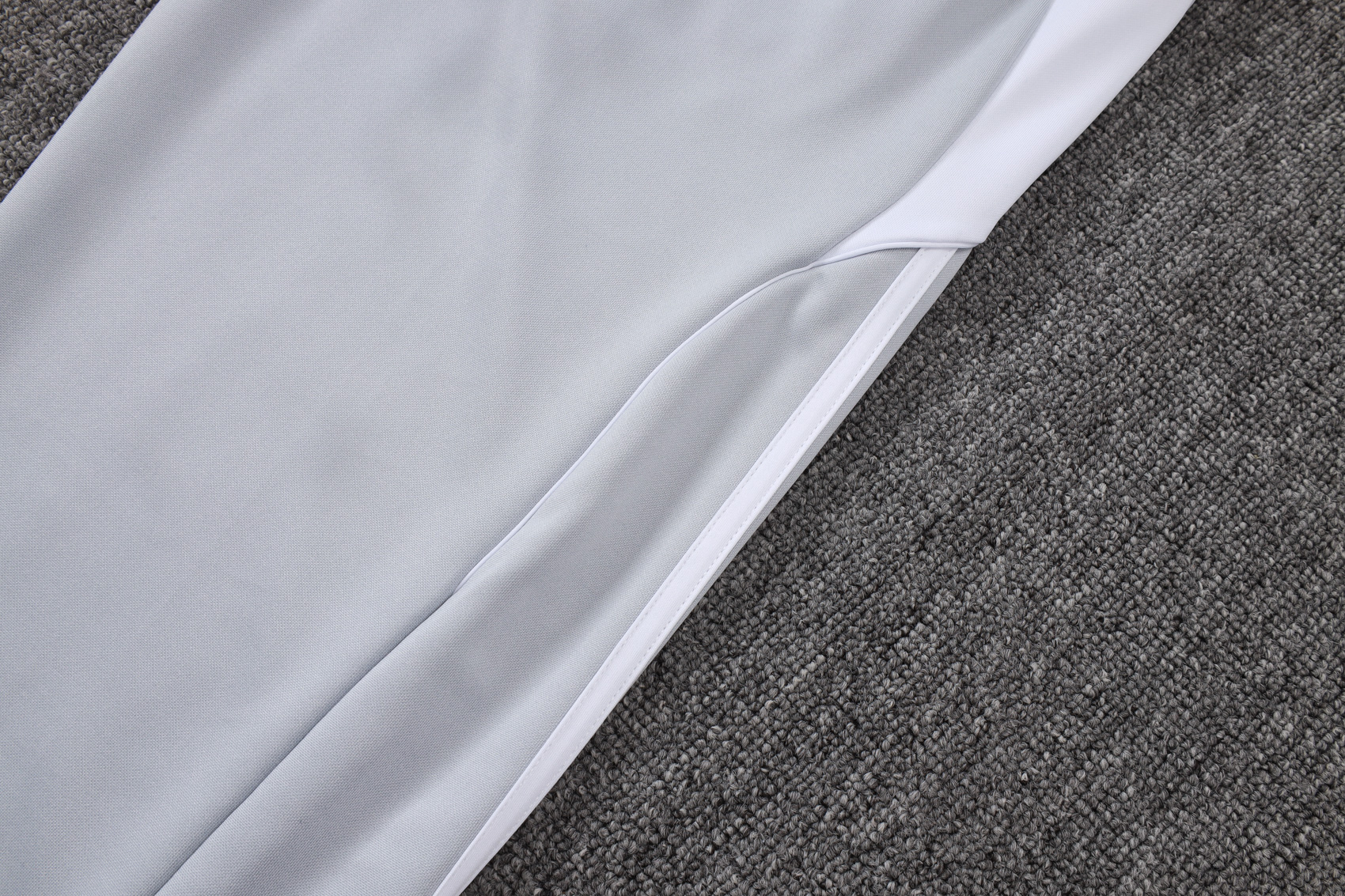 Real Madrid Training Kit (Jacket+Pants) White&Grey 2025/26