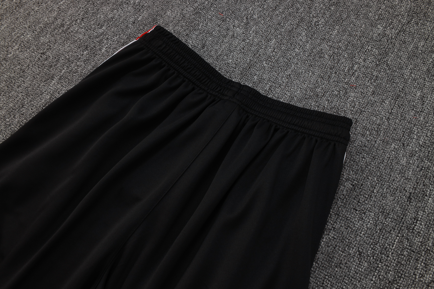 Liverpool Sleeveless Training Kit Red 2025/26