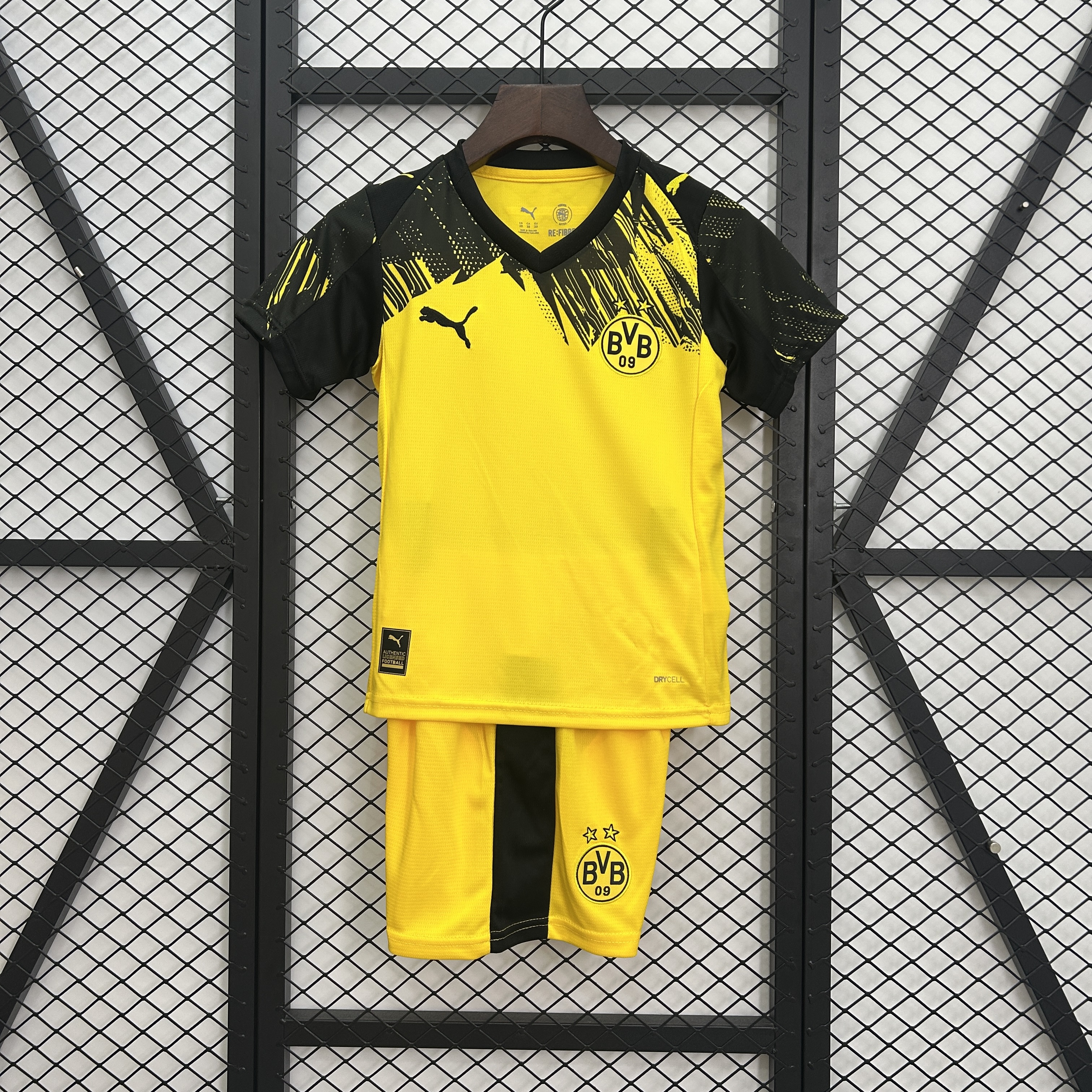 Borussia Dortmund Home Kids Kit Jersey+Shorts 2025/26