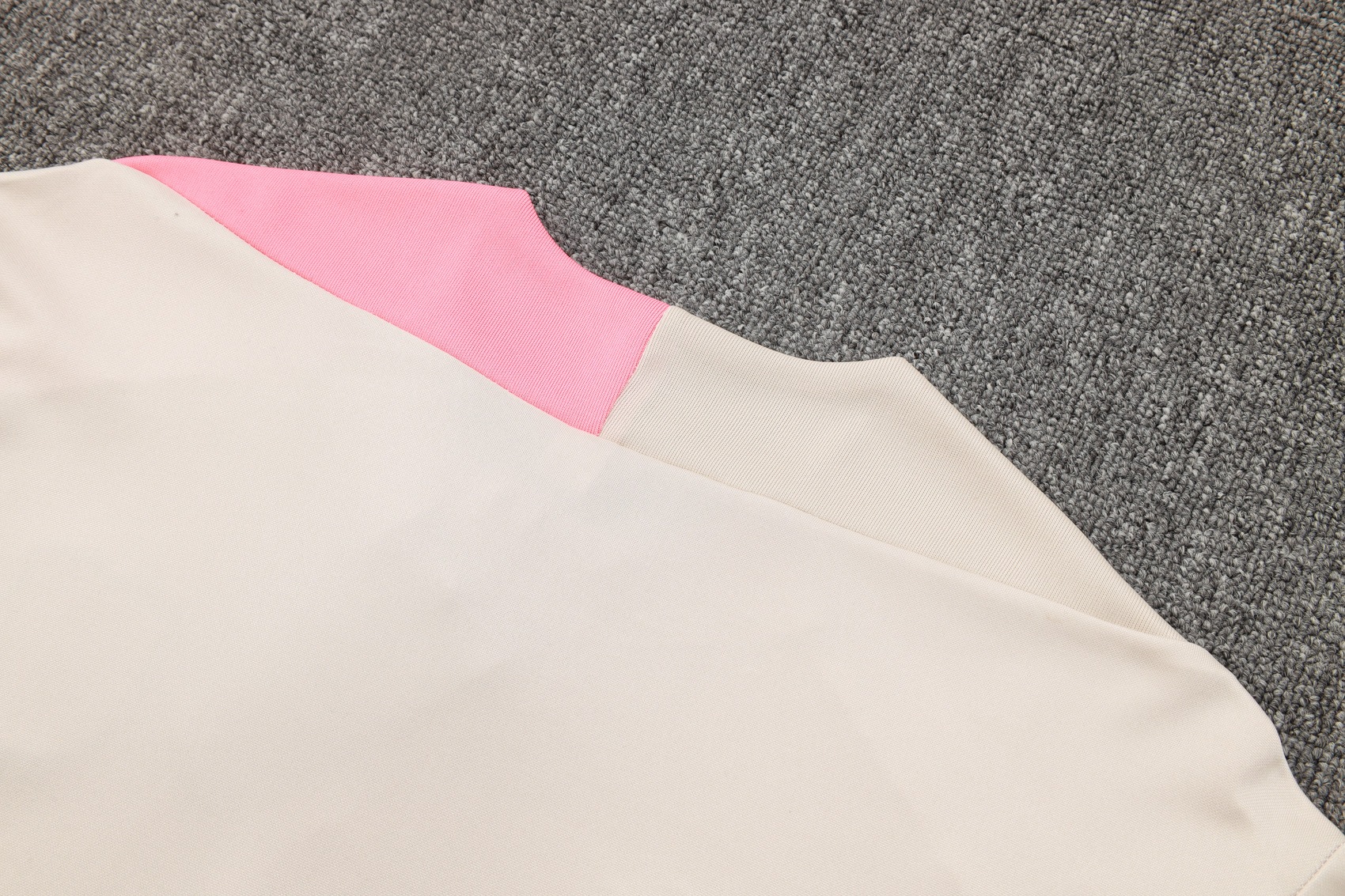 Barcelona Training Kit (Sweatshirt+Pants) Beige 2025/26