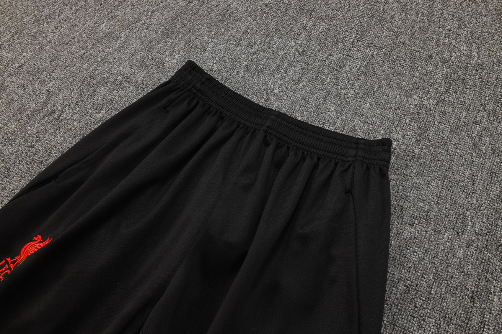 Liverpool Training Kit (Sweatshirt+Pants) Red 2025/26