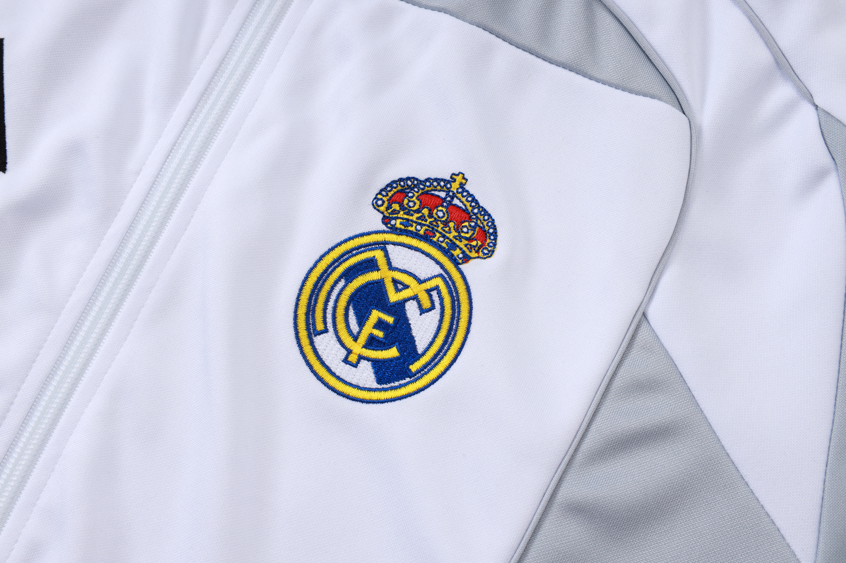 Real Madrid Training Kit (Jacket+Pants) White&Grey 2025/26