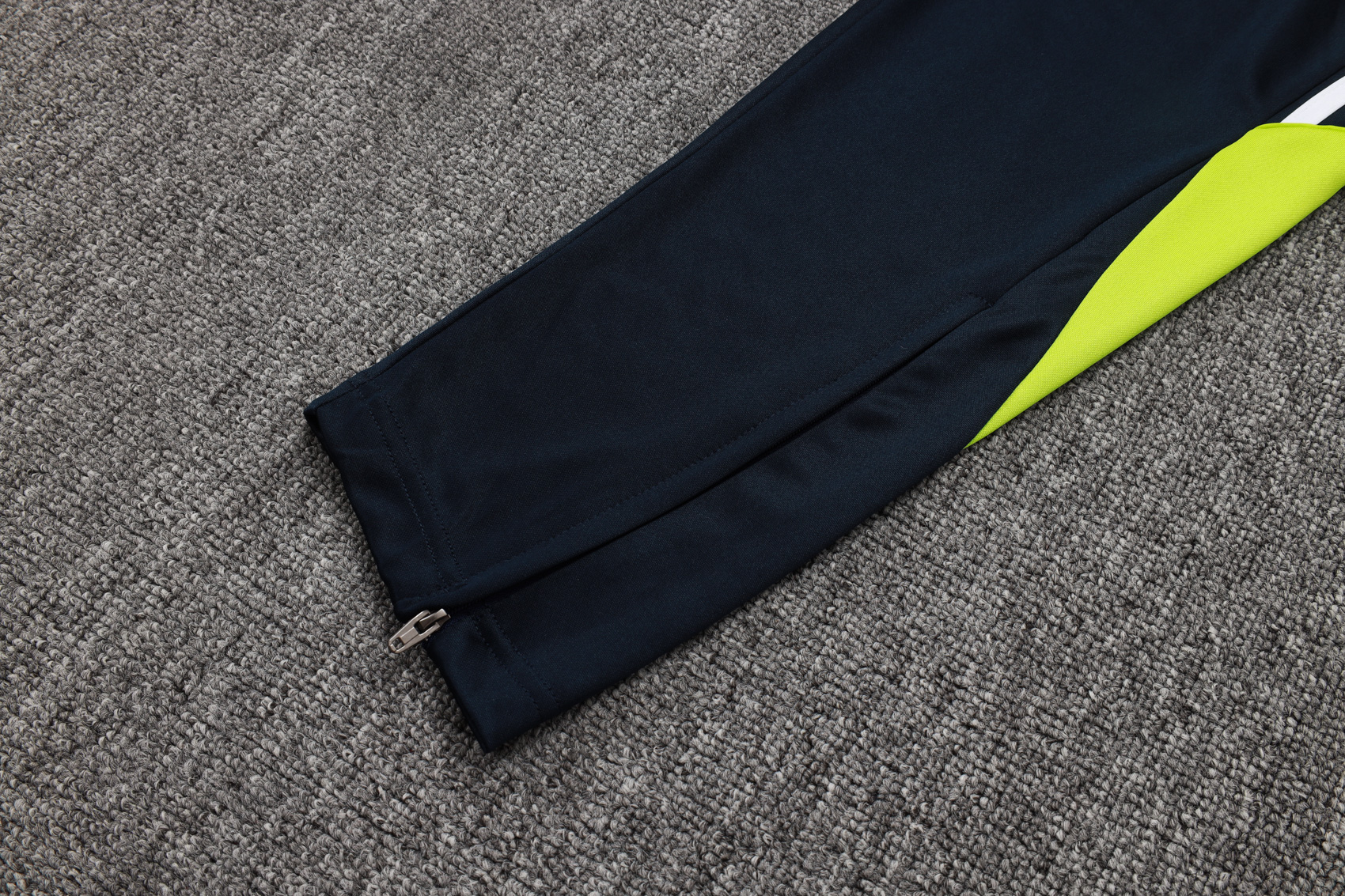 Real Madrid Training Kit (Sweatshirt+Pants) Cyan 2025/26