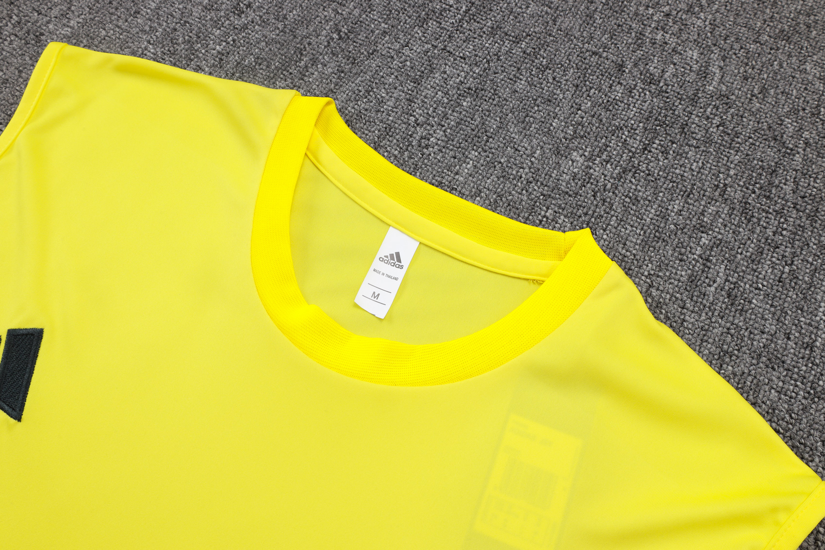 Real Madrid Sleeveless Training Kit Yellow 2025/26