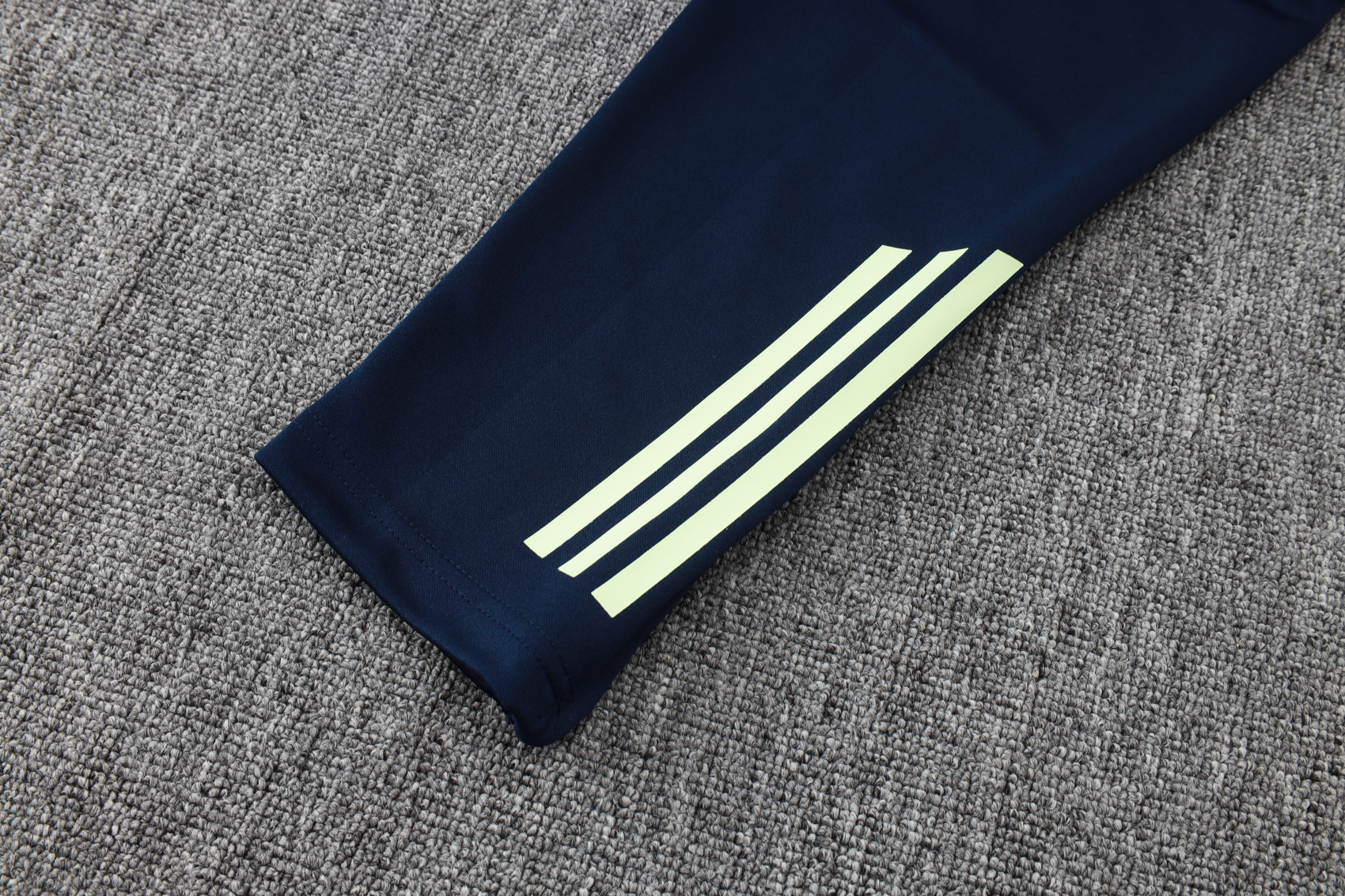 Real Madrid Training Kit (Jacket+Pants) Light Green 2025/26