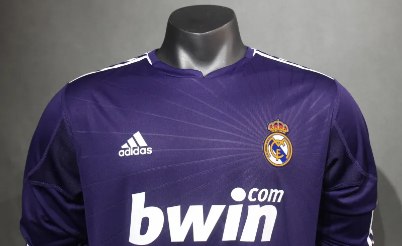 Real Madrid Authentic Retro Jersey Third Away Long Sleeve Soccer Shirt 2010/11
