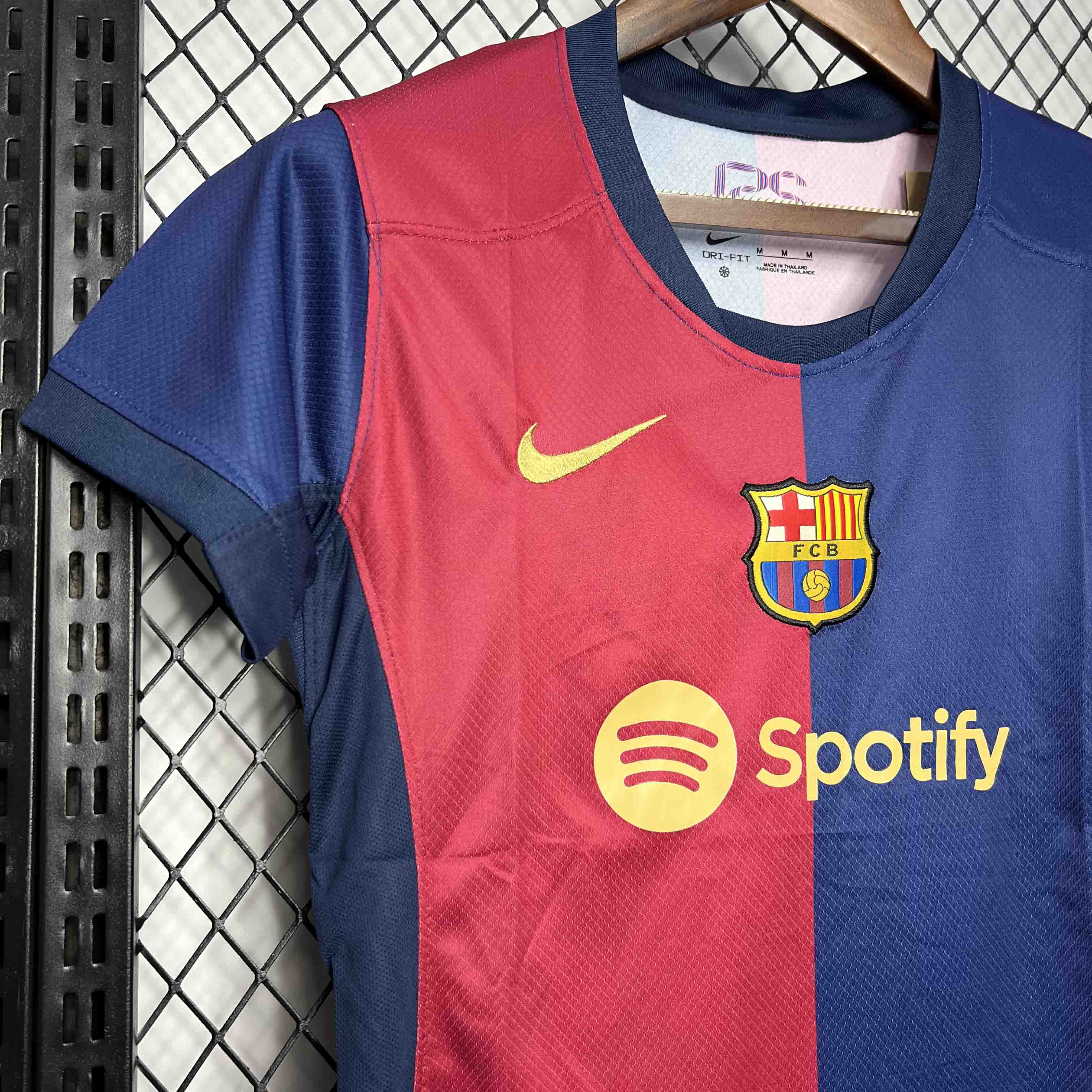 Barcelona Home Women's Soccer Jersey 2024/25
