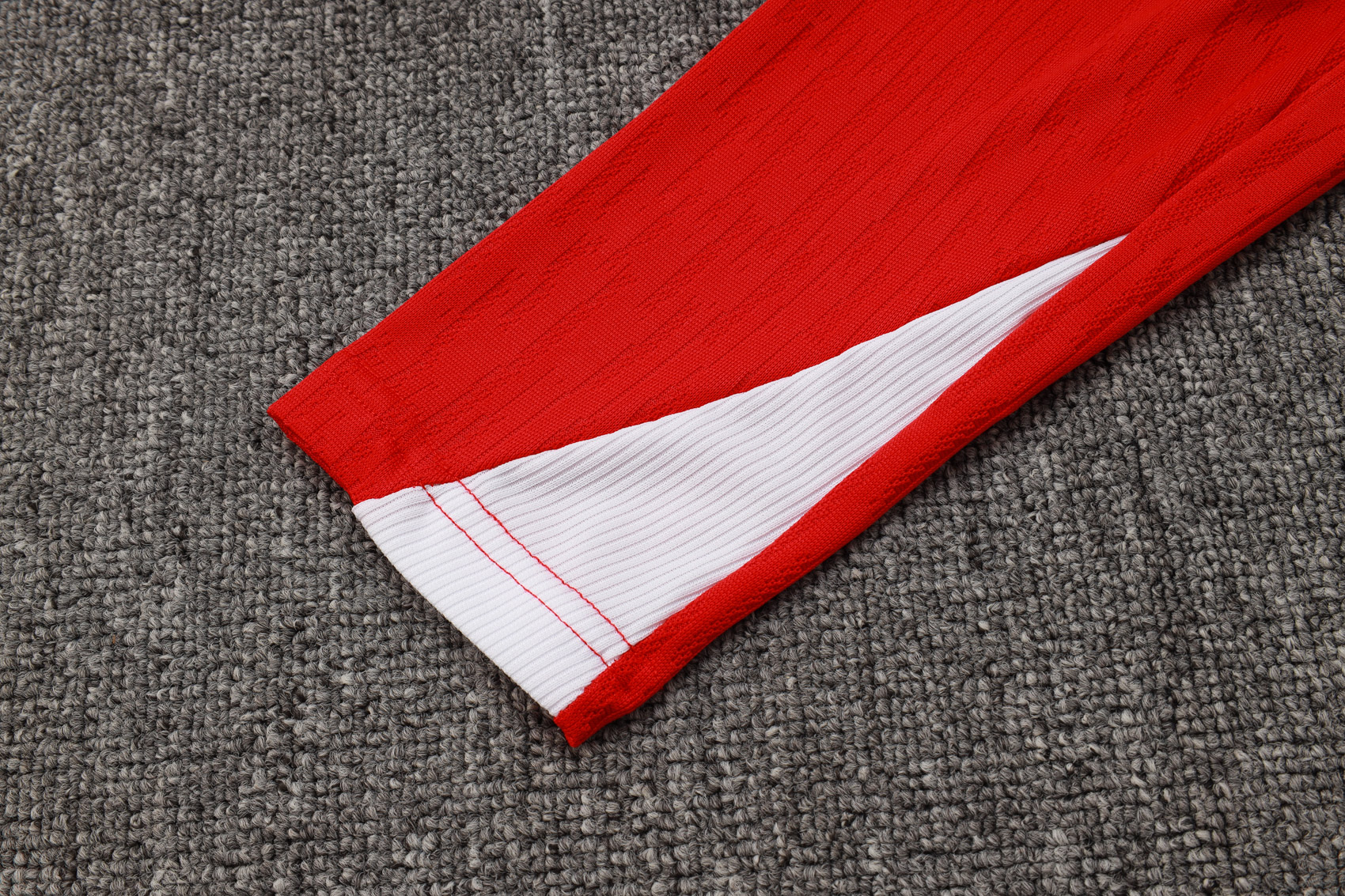 PSG Authentic Training Kit (Sweatshirt+Pants) Red 2025/26 - Player Version