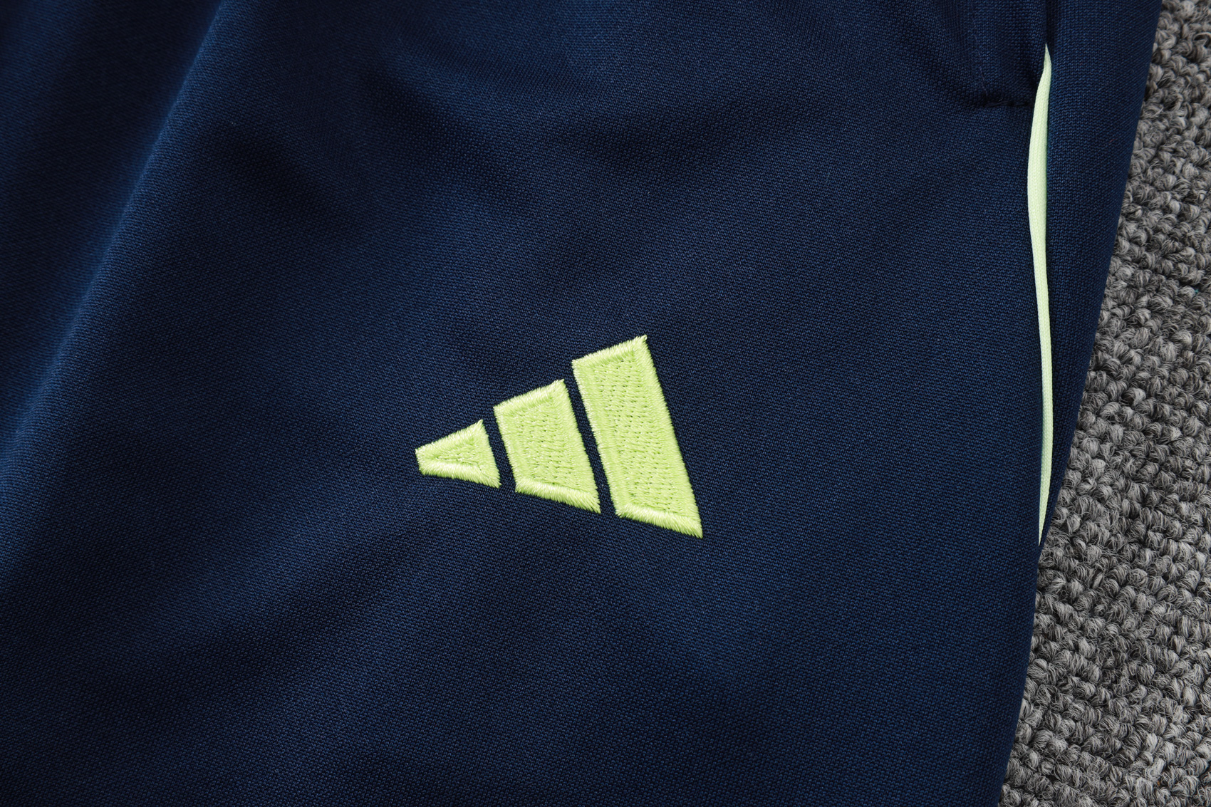 Real Madrid Training Kit (Jacket+Pants) Light Green 2025/26