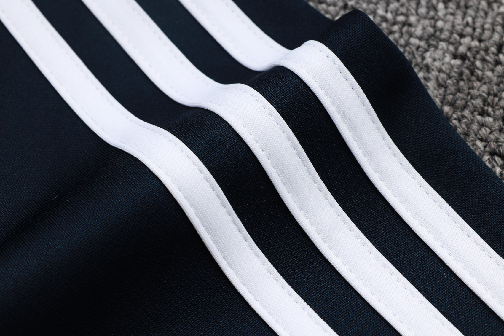 Real Madrid Training Kit (Sweatshirt+Pants) Cyan 2025/26