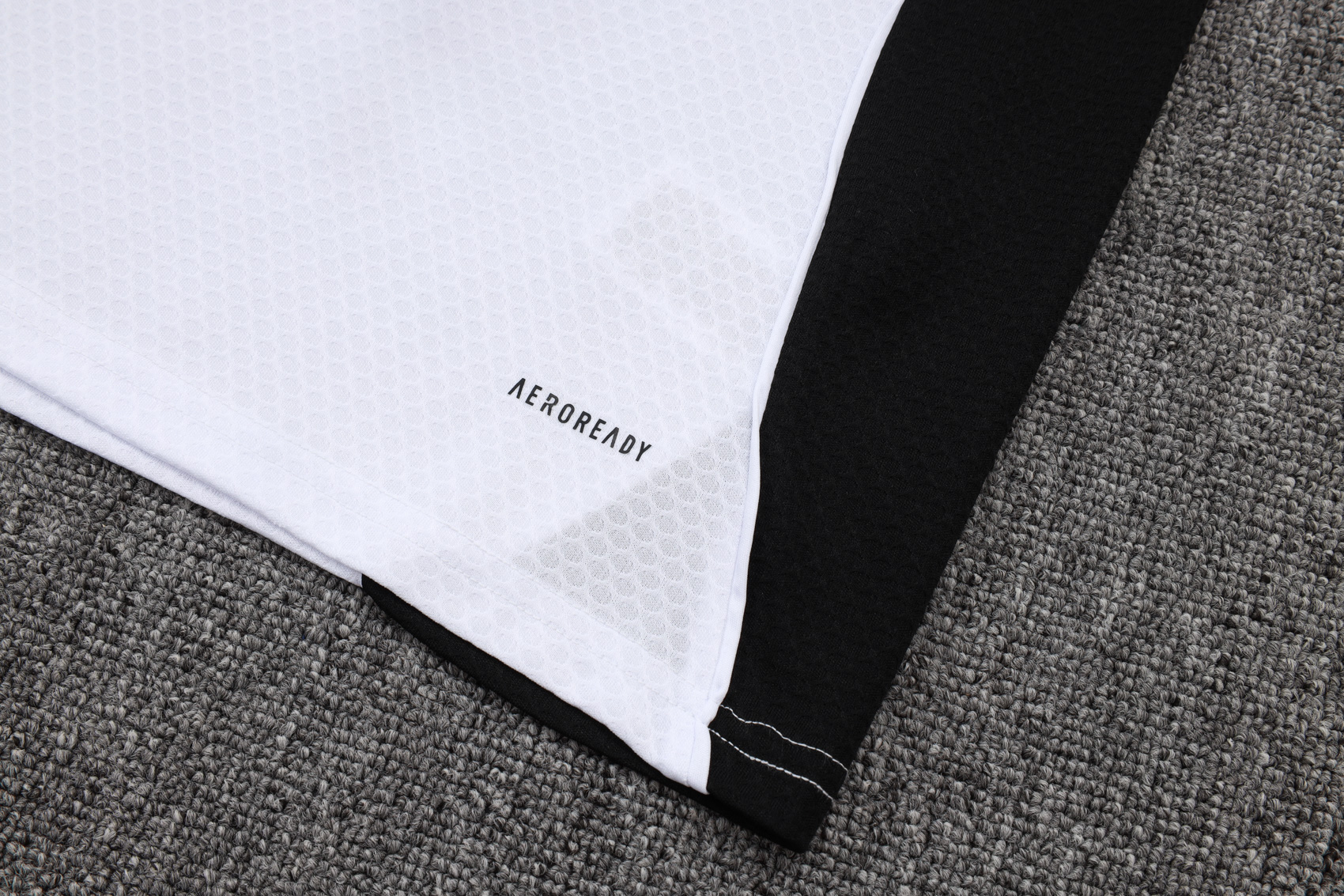 Liverpool Training Jersey Kit White 2025/26