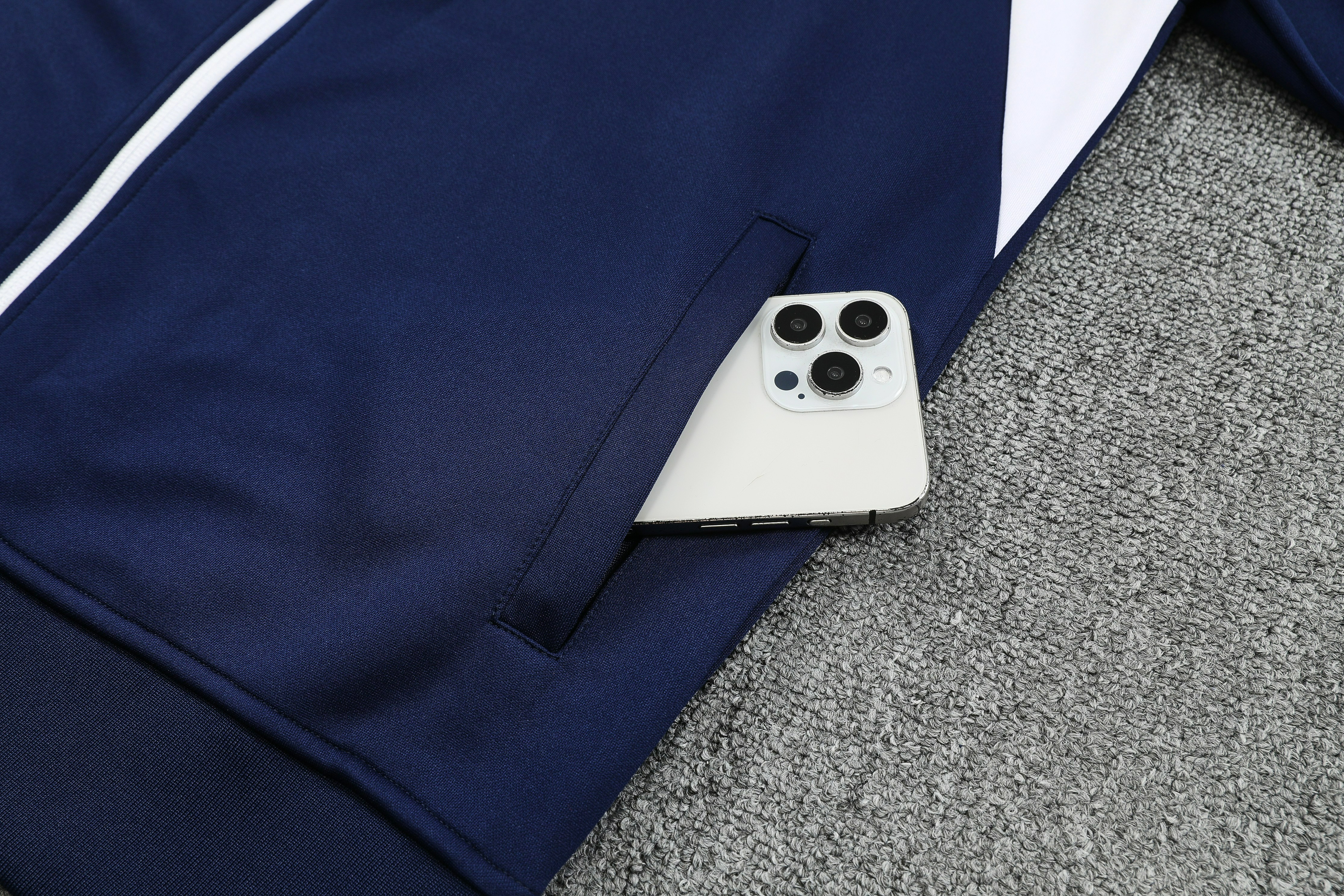 Manchester United Retro Training Kit (Jacket+Pants) 2025/26