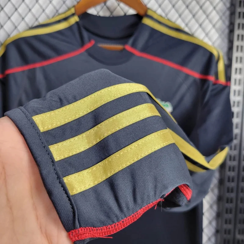 Liverpool Retro Football Jersey Away Long Sleeve Custom Shirt 2009/10