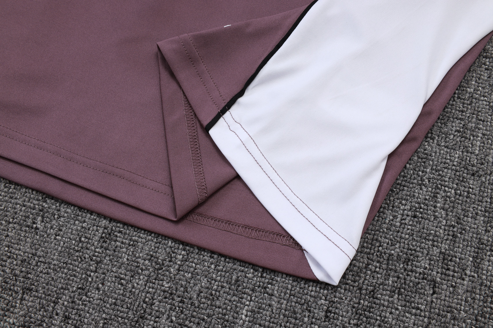 Manchester United Sleeveless Training Kit Purple 2025/26