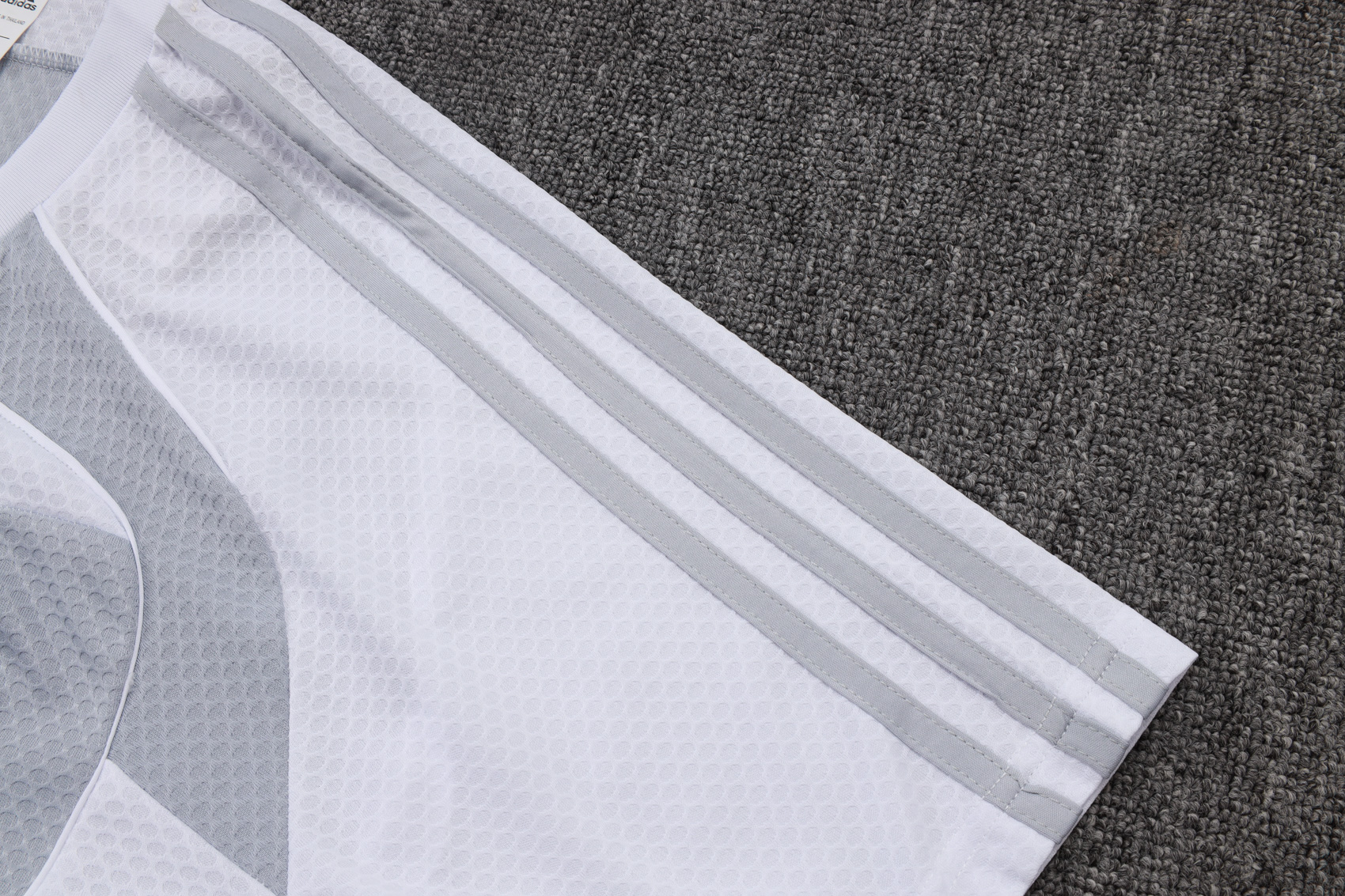 Real Madrid Training Jersey Kit Gray 2025/26