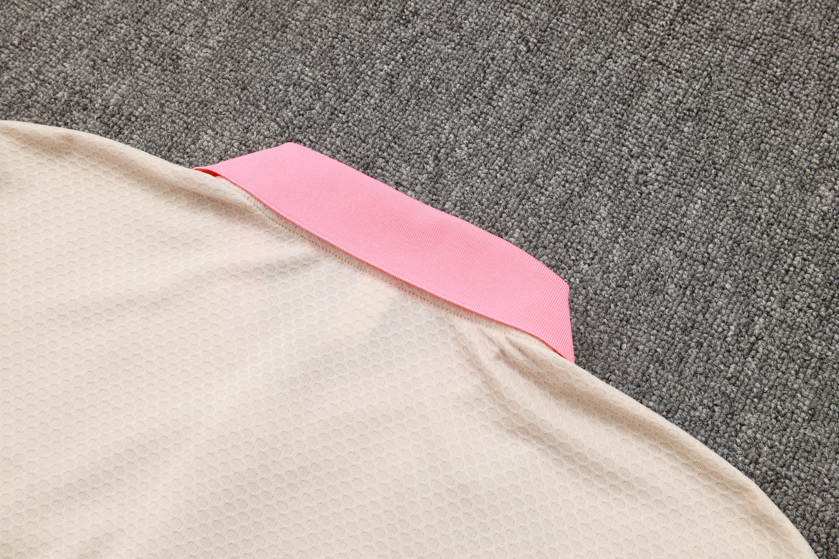 Barcelona Training Kit (Polo+Pants) Beige 2025/26