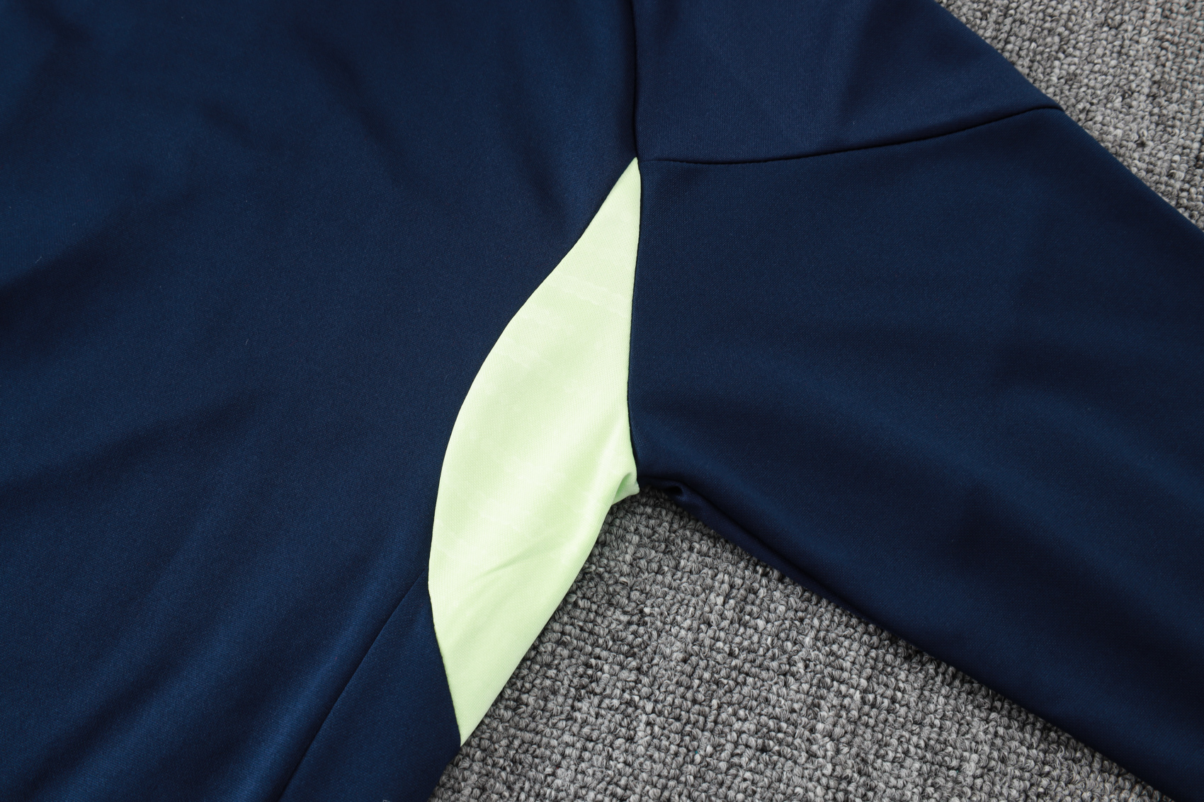 Real Madrid Training Kit (Sweatshirt+Pants) Cyan 2025/26