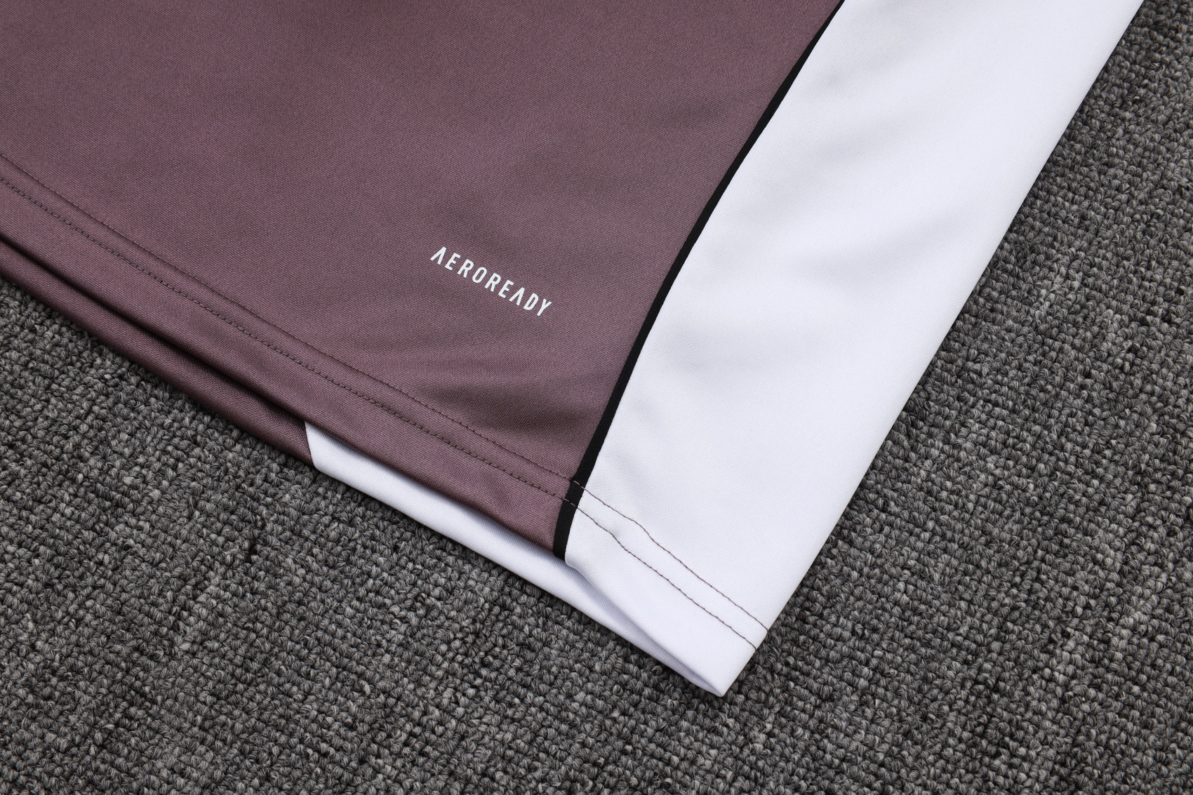 Manchester United Training Kit (Sweatshirt+Pants) Grayish Purple 2025/26