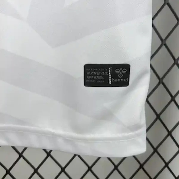 Real Betis White Goalkeeper Custom Soccer Jersey 2025/26