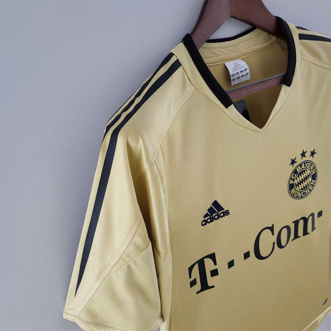 Bayern Munich Retro Jersey Away Soccer Shirt 2004/05