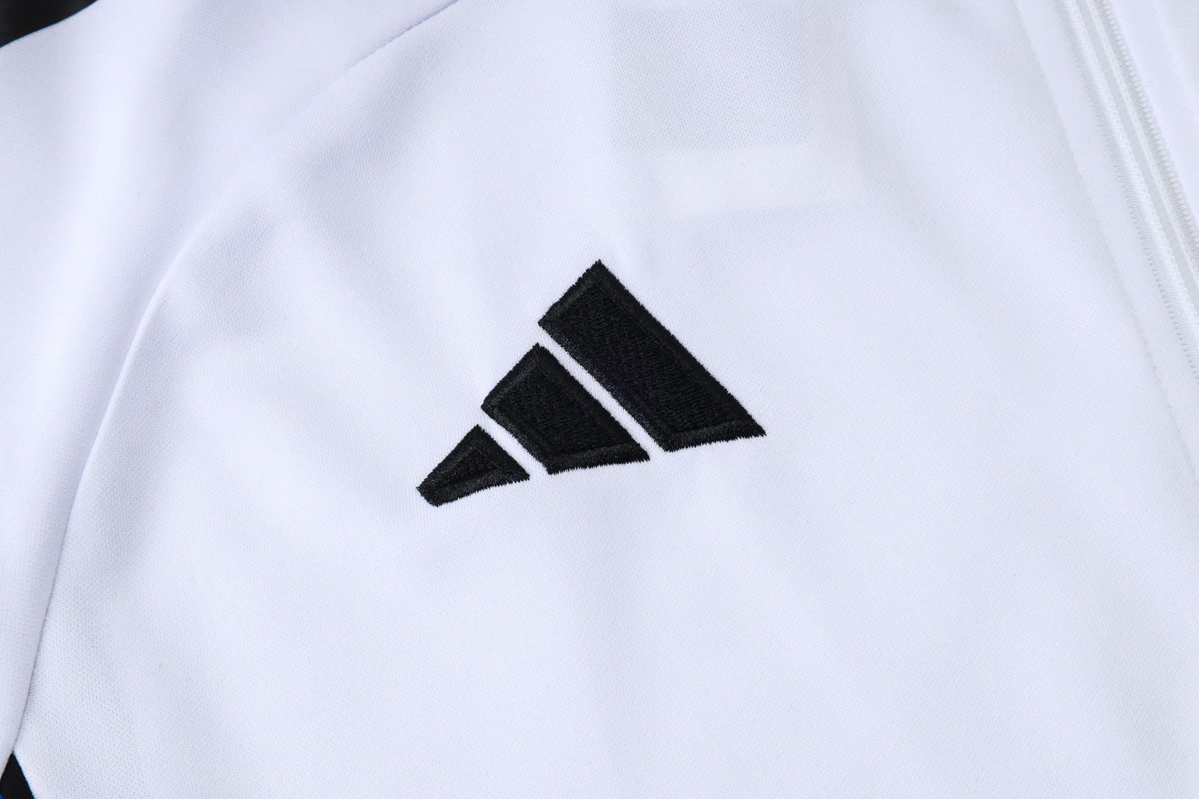 Manchester United Training Kit (Jacket+Pants) White 2025/26