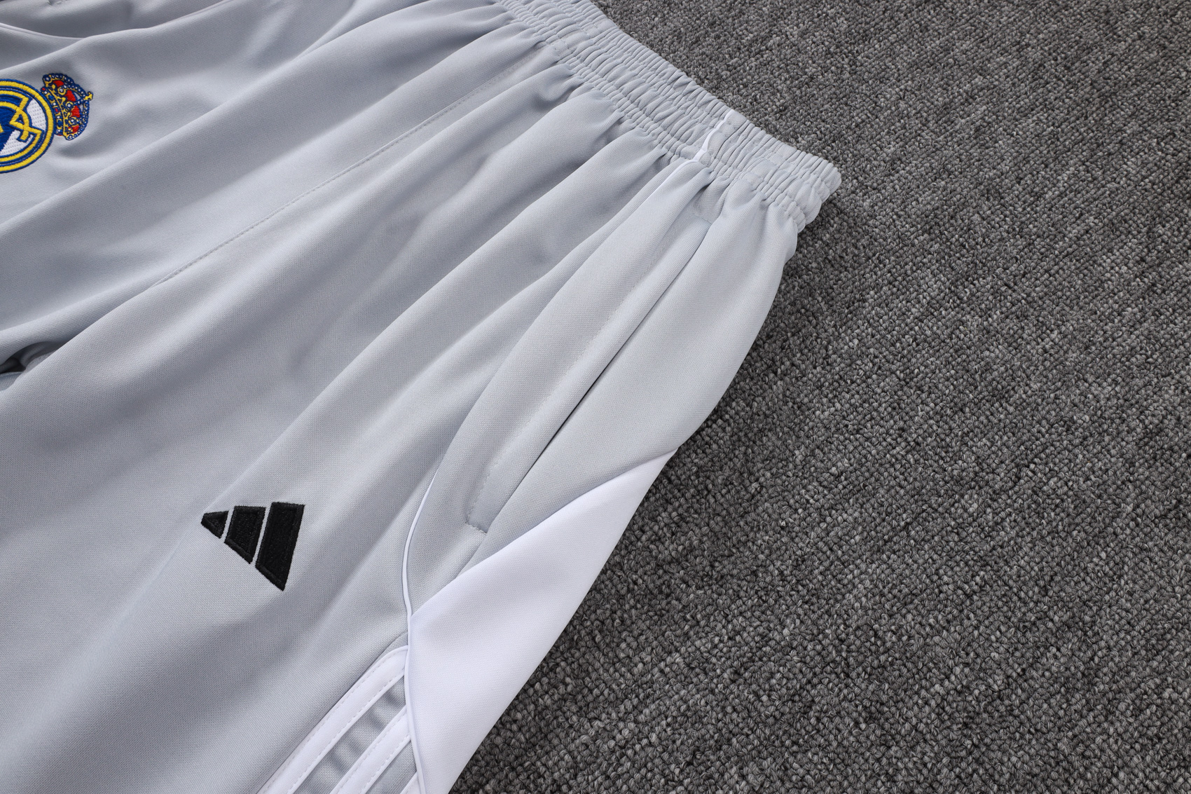 Real Madrid Training Kit (Jacket+Pants) White&Grey 2025/26