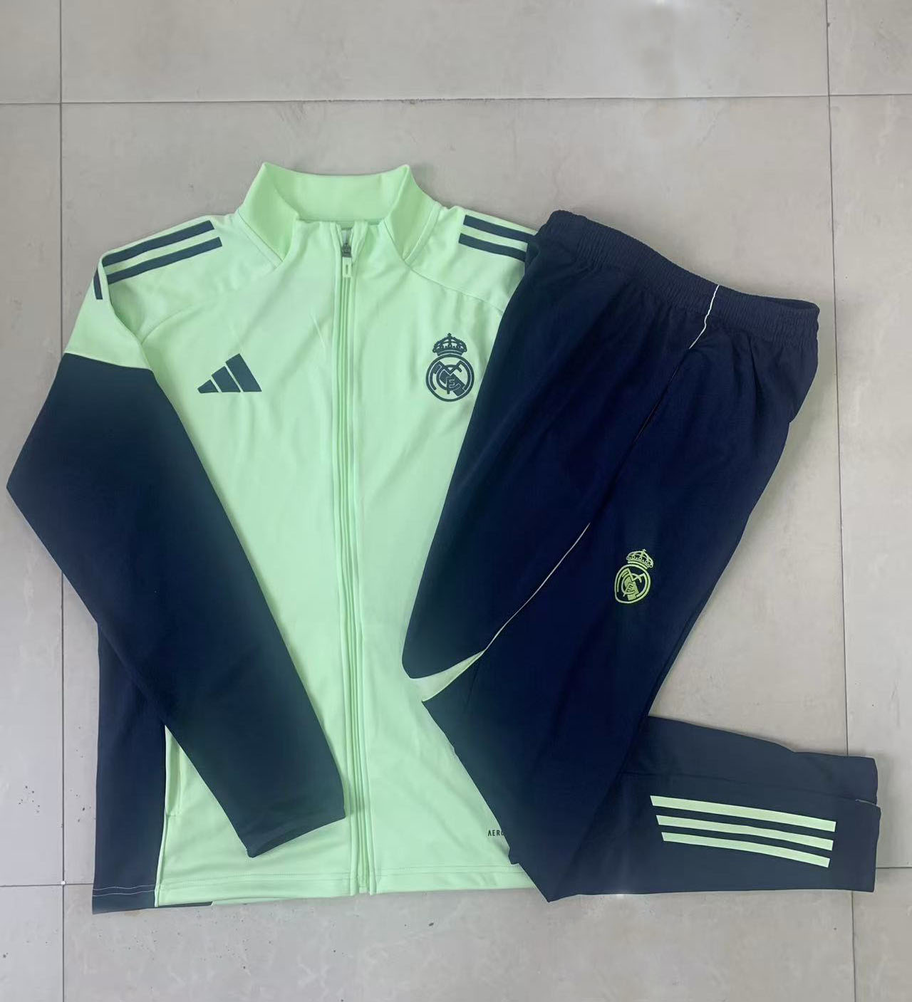 Kids Real Madrid Training Kit (Jacket+Pants) Light Green 2025/26