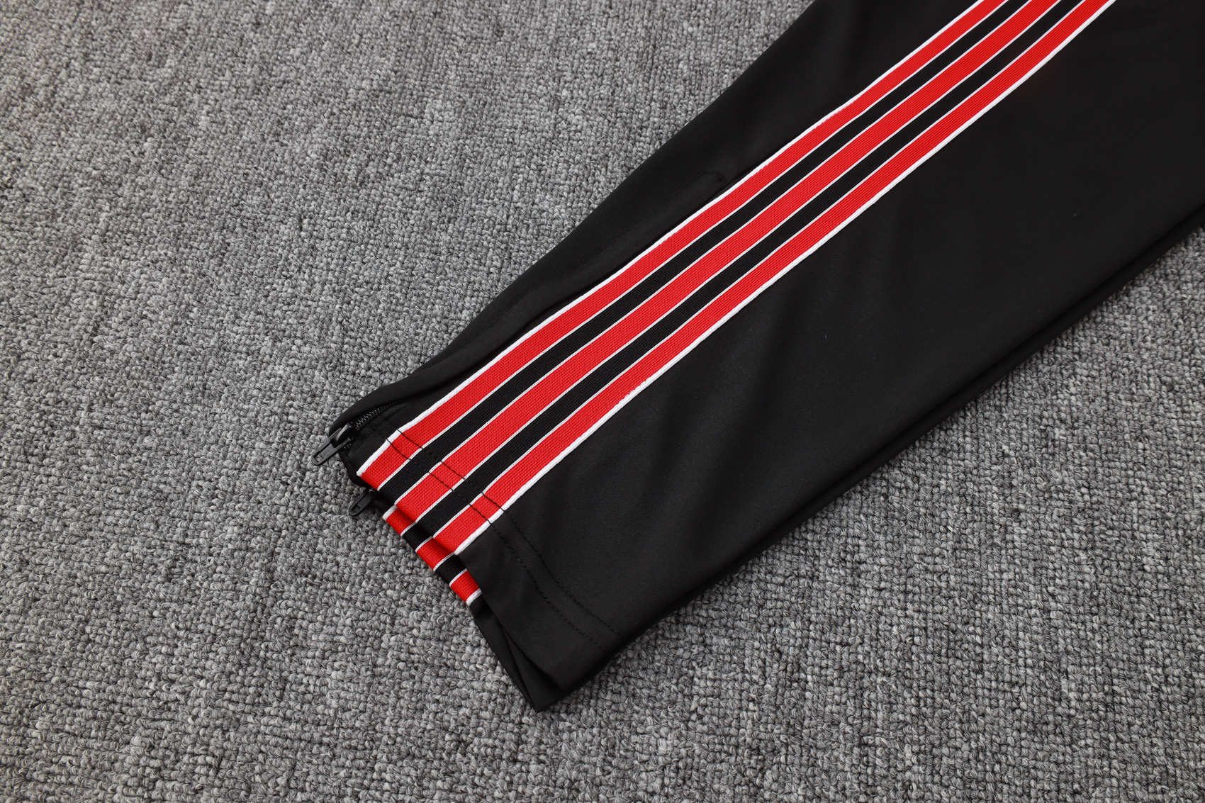 Manchester United Training Kit (Sweatshirt+Pants) Black 2025/26