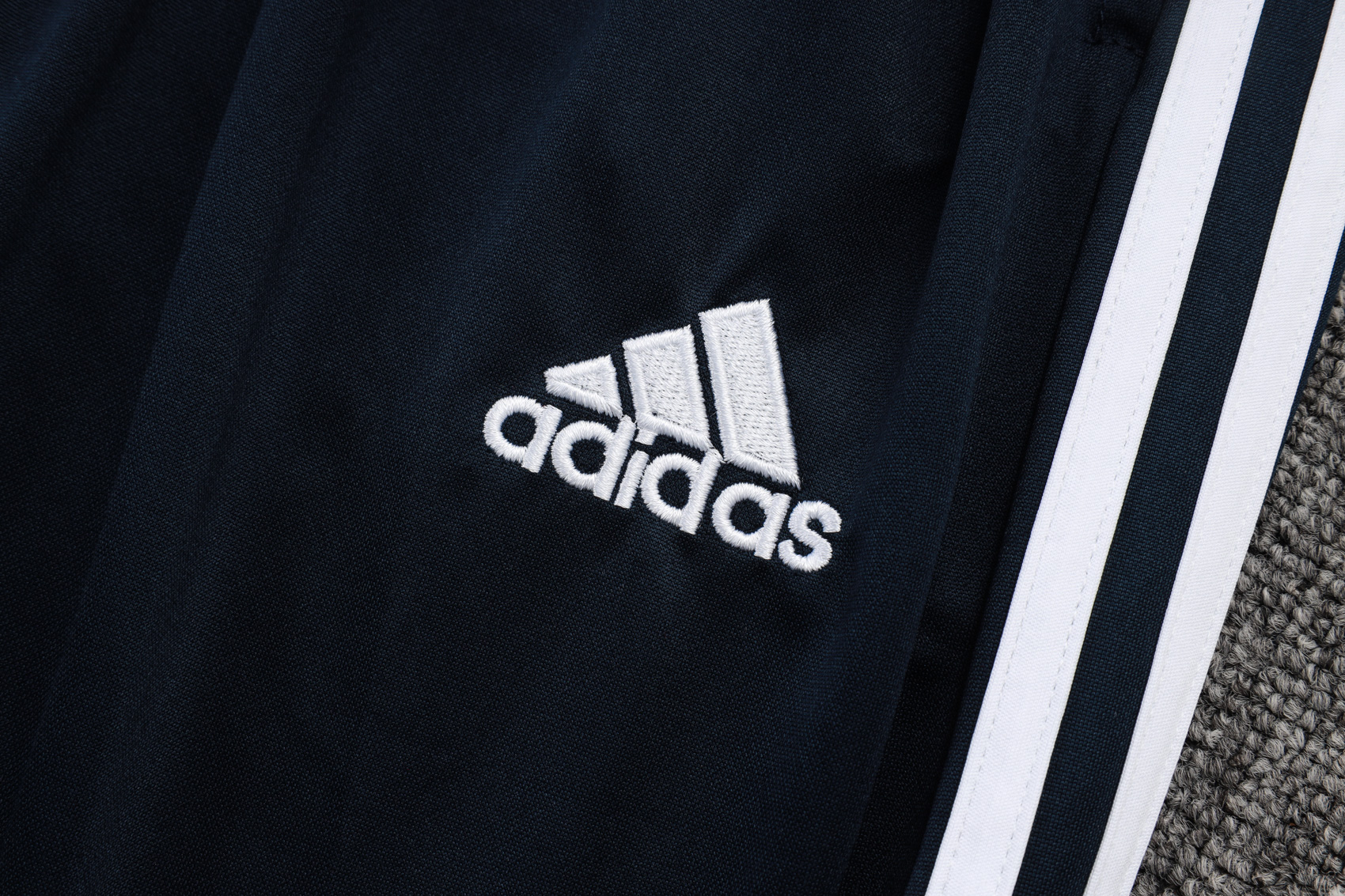 Real Madrid Training Kit (Sweatshirt+Pants) Cyan 2025/26