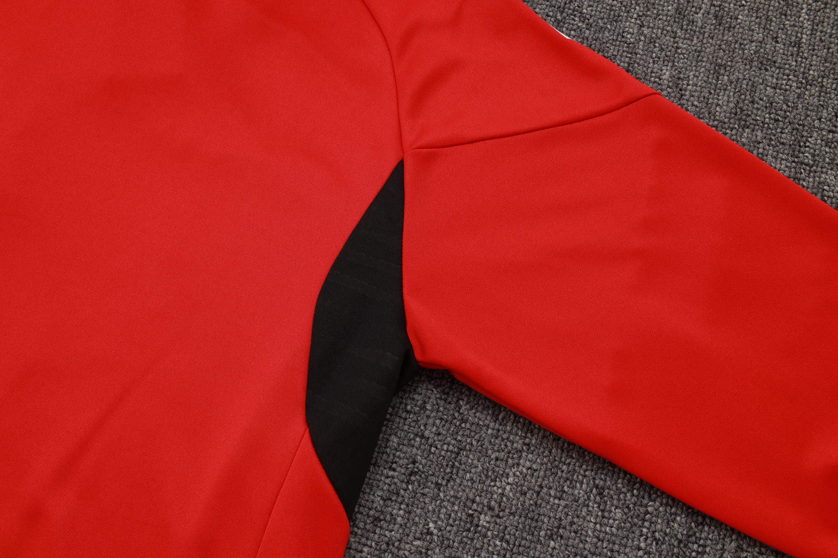 Liverpool Training Kit (Sweatshirt+Pants) Red 2025/26