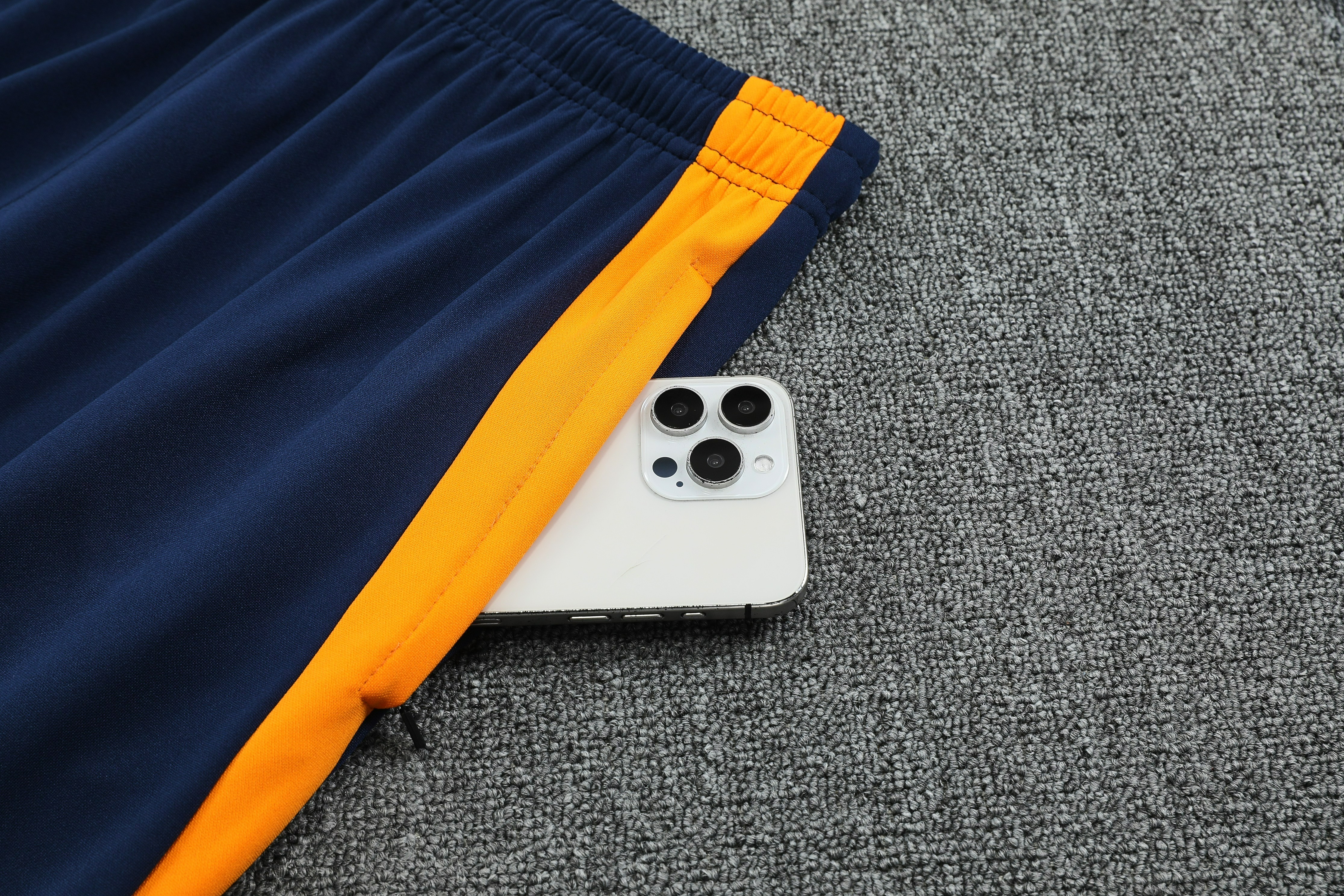 Real Madrid Training Kit (Polo+Pants) 2025/26