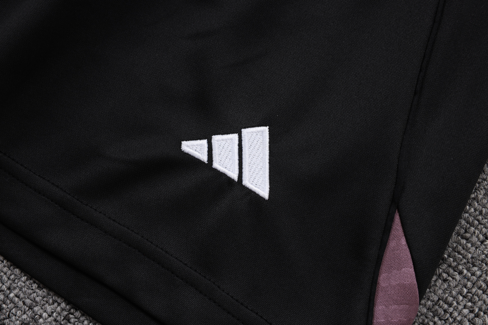 Manchester United Sleeveless Training Kit Purple 2025/26