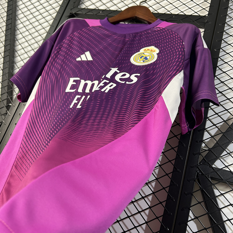 Real Madrid Football Jersey Goalkeeper Custom Shirt 2025/26
