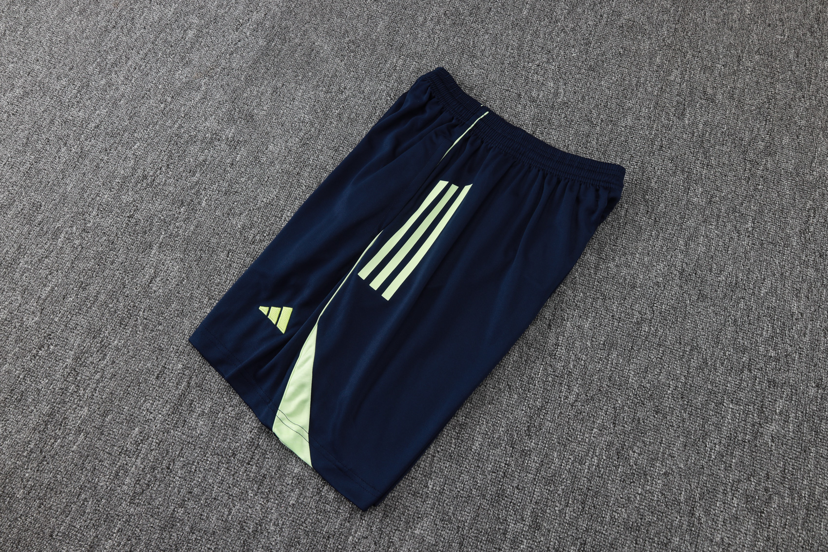 Real Madrid Training Jersey Kit Green 2025/26