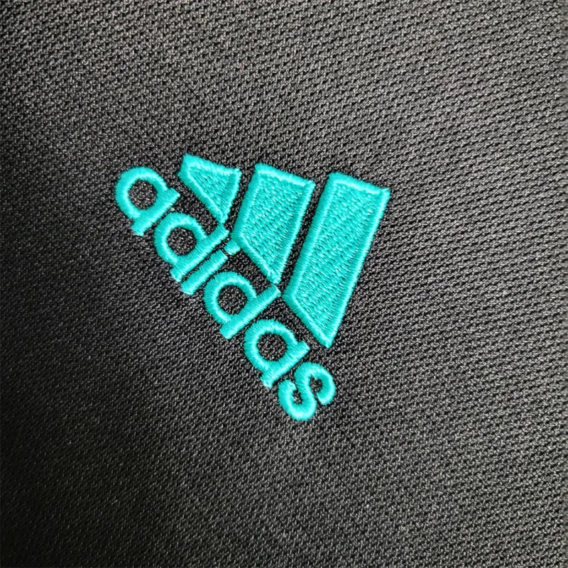 Real Madrid Retro Jersey Away Long Sleeve Soccer Shirt 2017/18