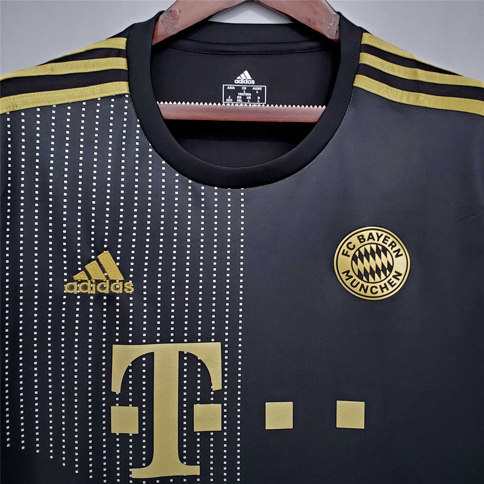 Bayern Munich Retro Jersey Away Soccer Shirt 2021/22